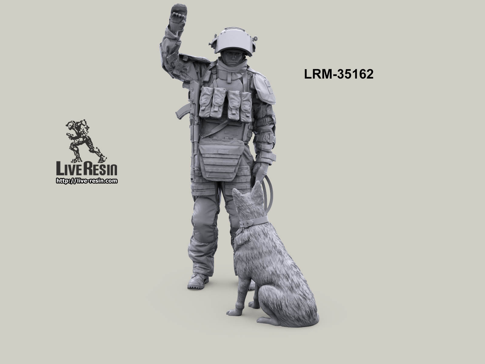 LRM35162 Современный Российский сапер в тяжелом костюме разминирования со служебной собакой (Не для свободной продажи) Live Resin