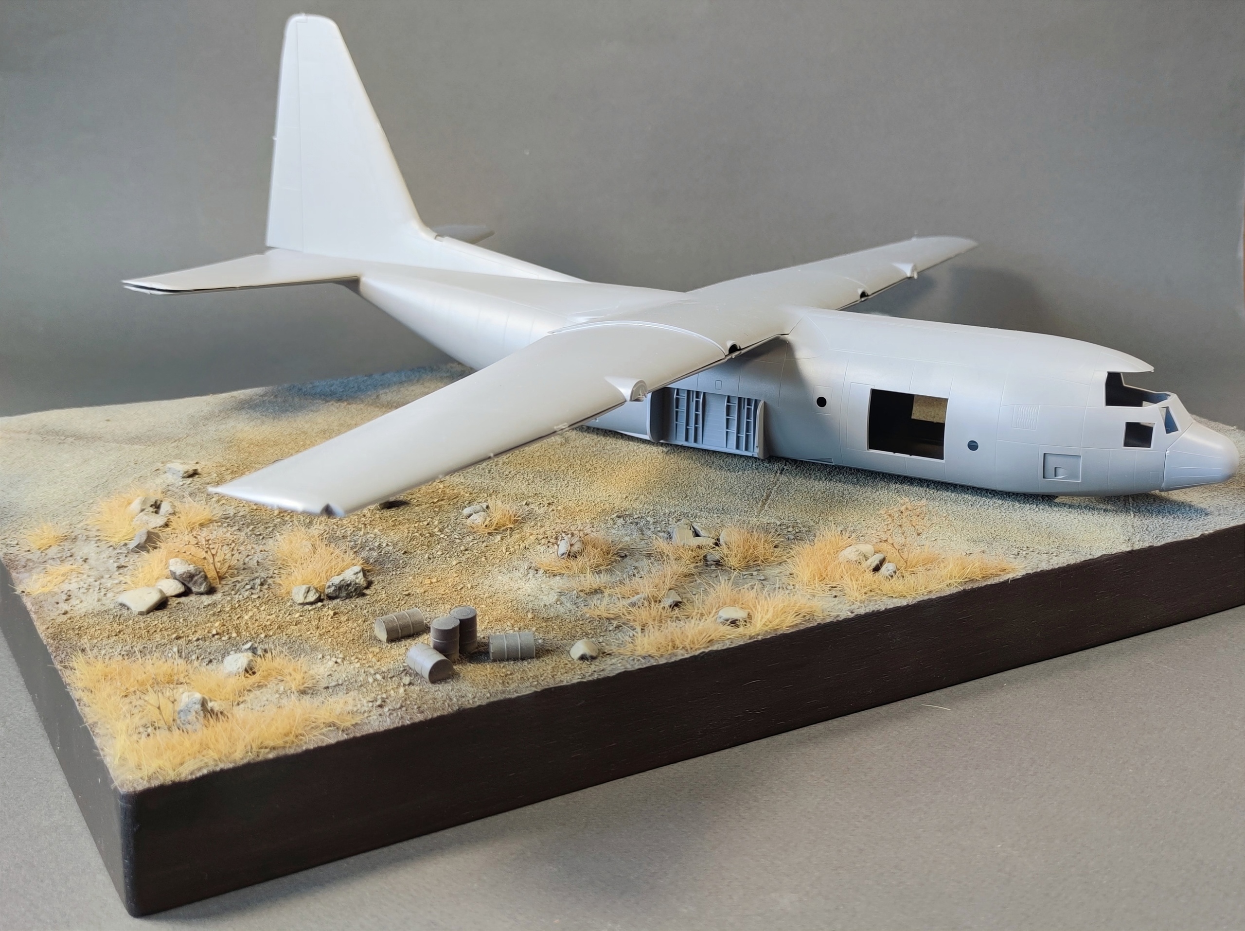 НЕ-72050 Побег из Афганистана (дополнительно модель будет комплектоваться заграждениями ( 5шт)