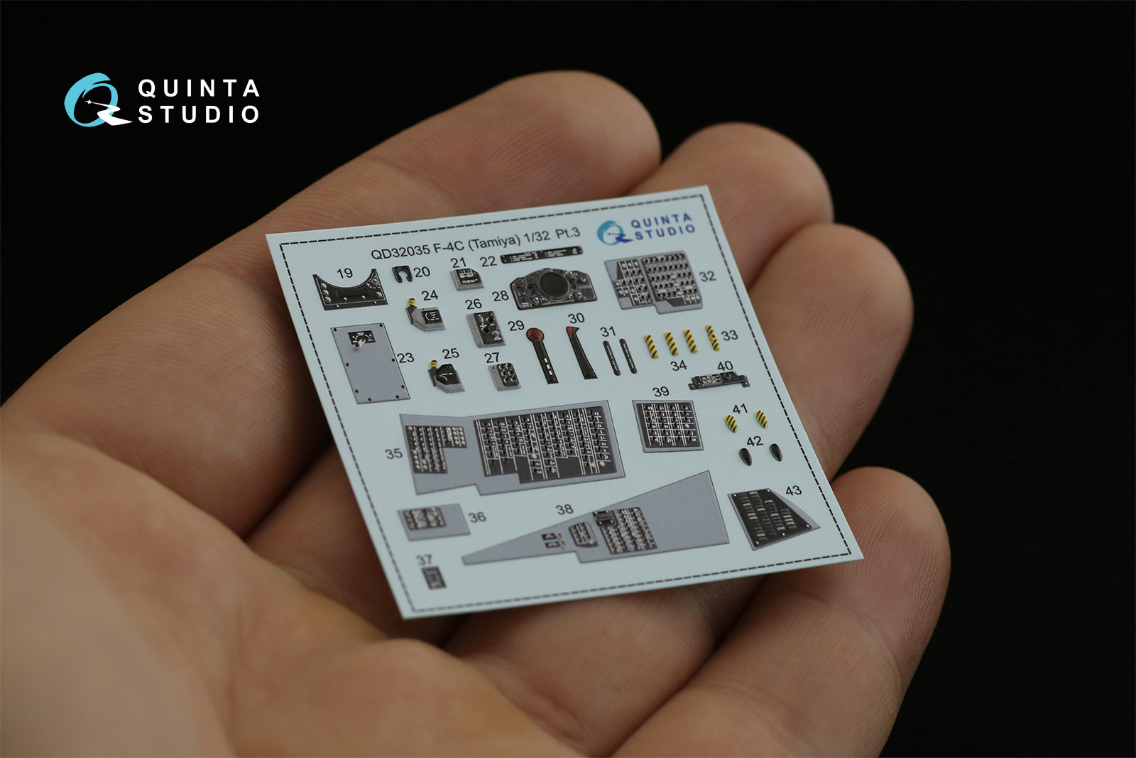 QD32035 3D Декаль интерьера кабины F-4C (для модели Tamiya)