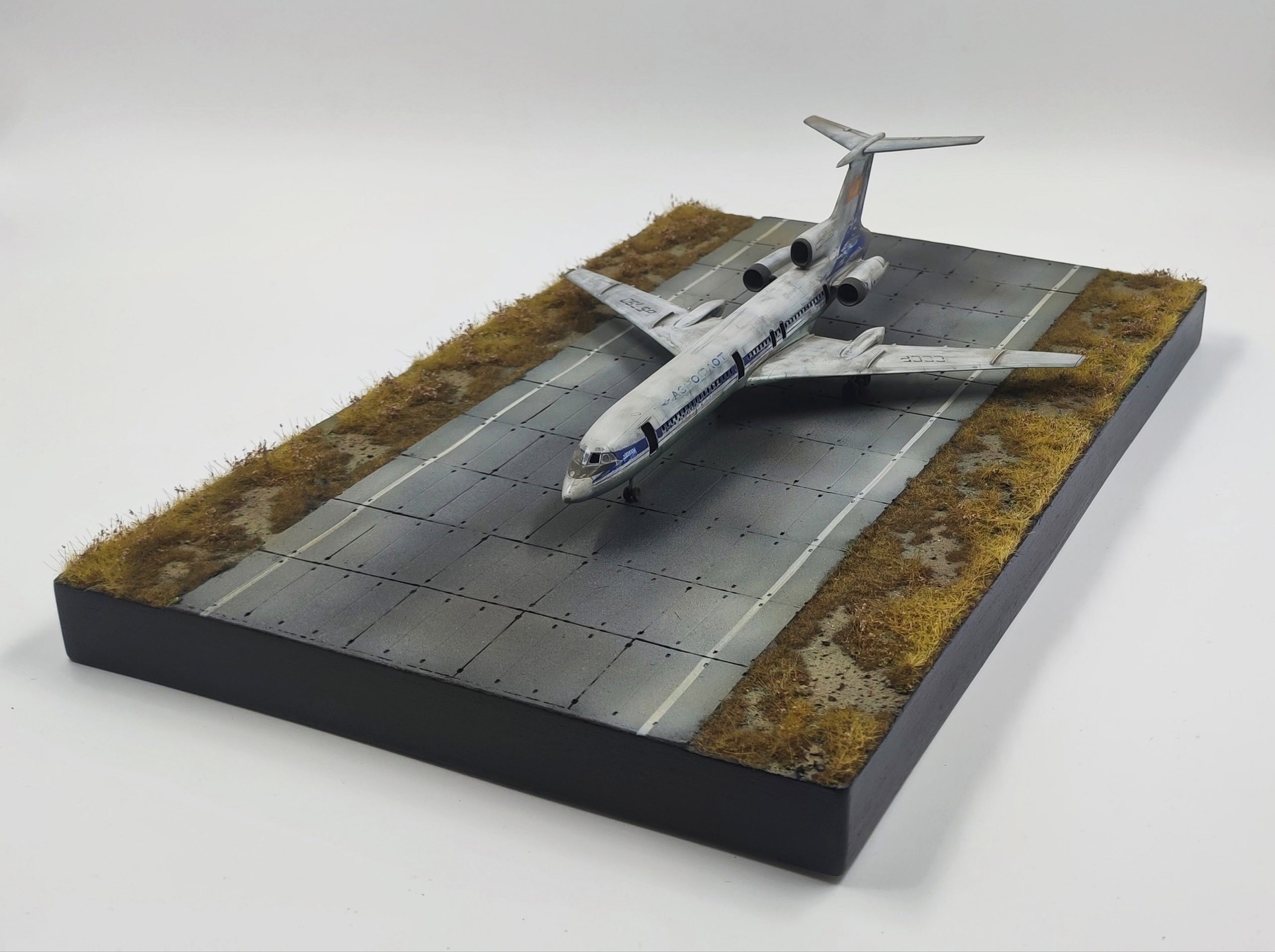 HE-144020 Подставка взлетка  Размер 47*30*5см HE-144020 Подставка взлетка  Размер 47*30*5см