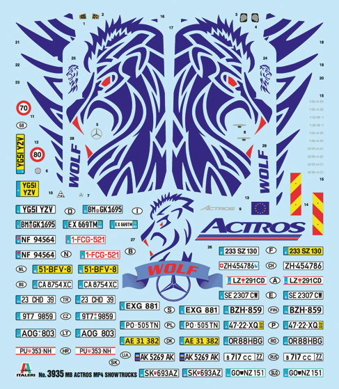 3935ИТ Грузовик ACTROS MP4 GIGA SPACE Show Italeri 3935ИТ Грузовик ACTROS MP4 GIGA SPACE Show Italeri