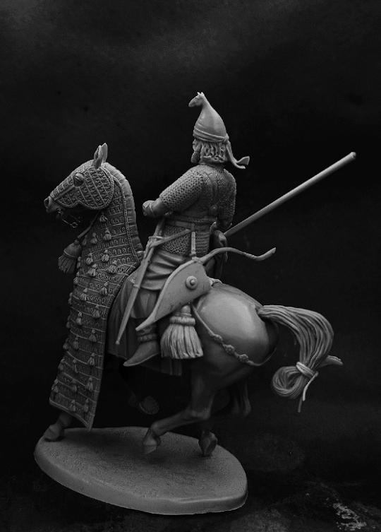 CHM-54368. Воин-саваран династии Сасанидов, 3-5 века н.э. (2 варианта голов, 2 варианта левой руки). 54 мм. Материал - смола. Chronos Miniatures