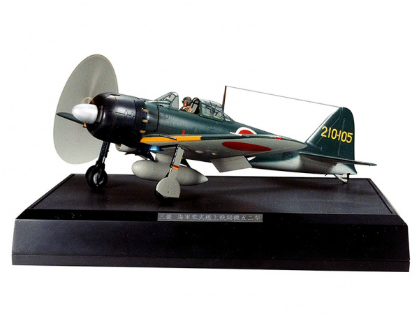 60311 Mitsubishi A6M5 Zero Fighter - Real Sound Action (с точным воспроизведением звука двигателя и бортовым светом) Tamiya