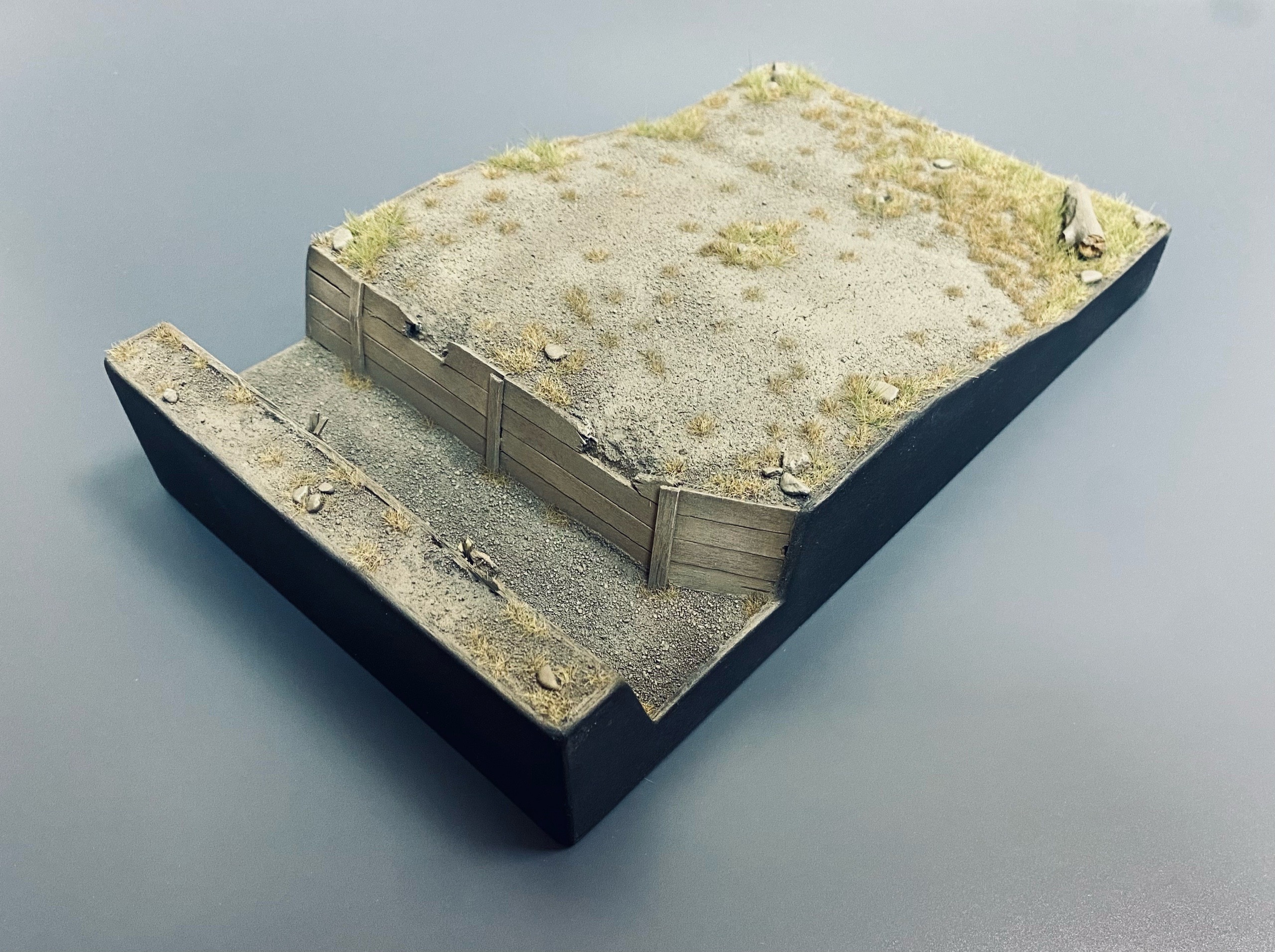 AM35729 На линии столкновения.Размер 26*15см.