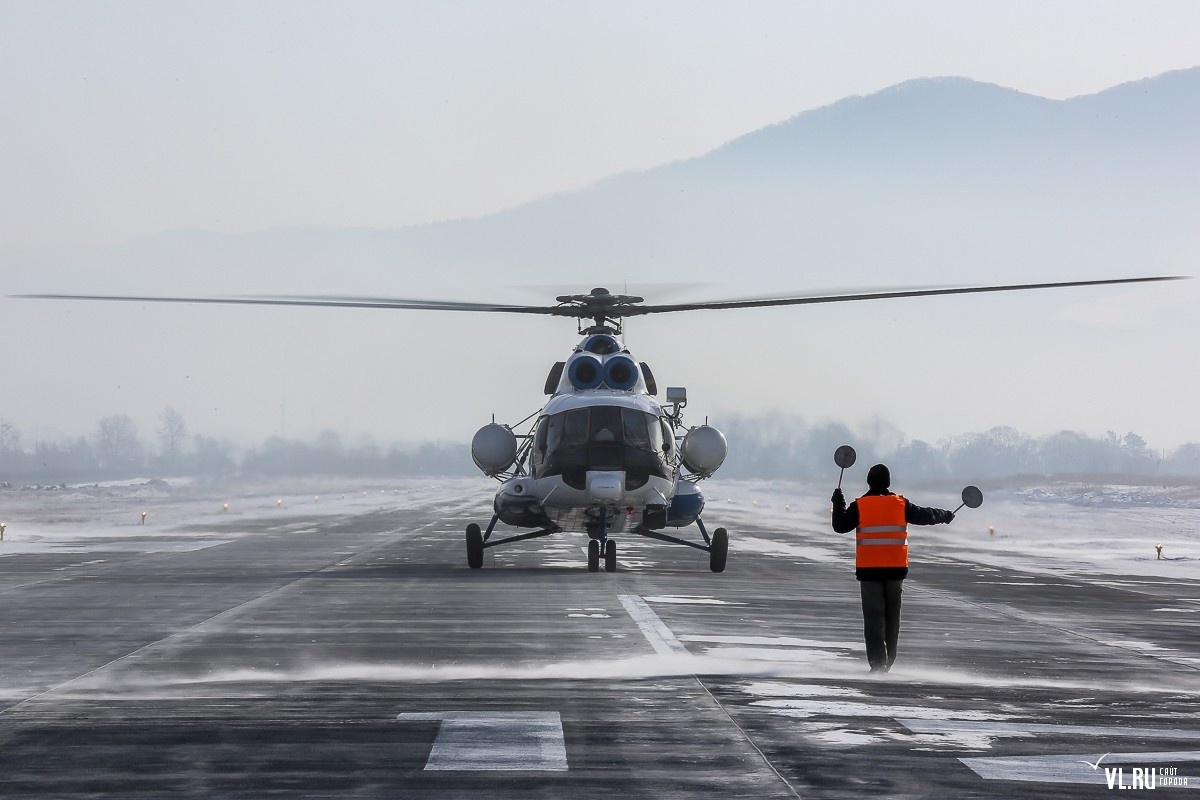 AM48256 Авторская подставка премиум уровня  quot;Зимний аэродромquot;