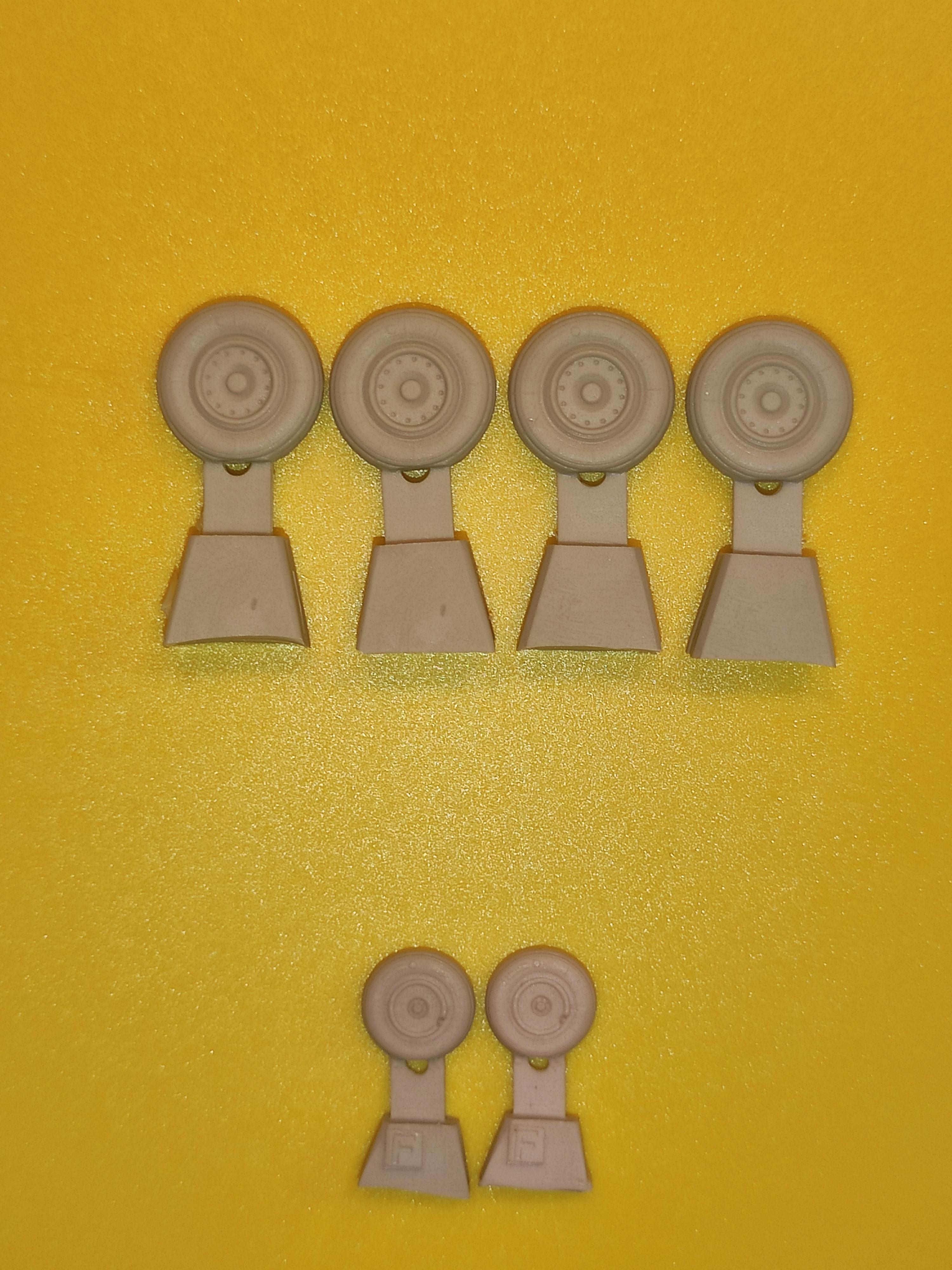 AM7249 Колеса под нагрузкой Су-24М (поздние диски) AM7249 Колеса под нагрузкой Су-24М (поздние диски)