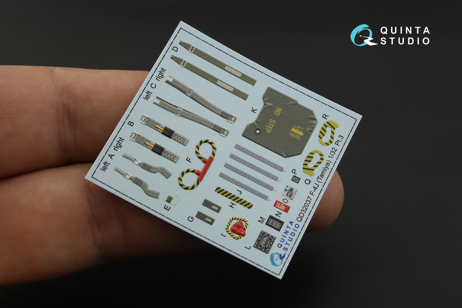 QD32037 3D Декаль интерьера кабины F-4J (для модели Tamiya)