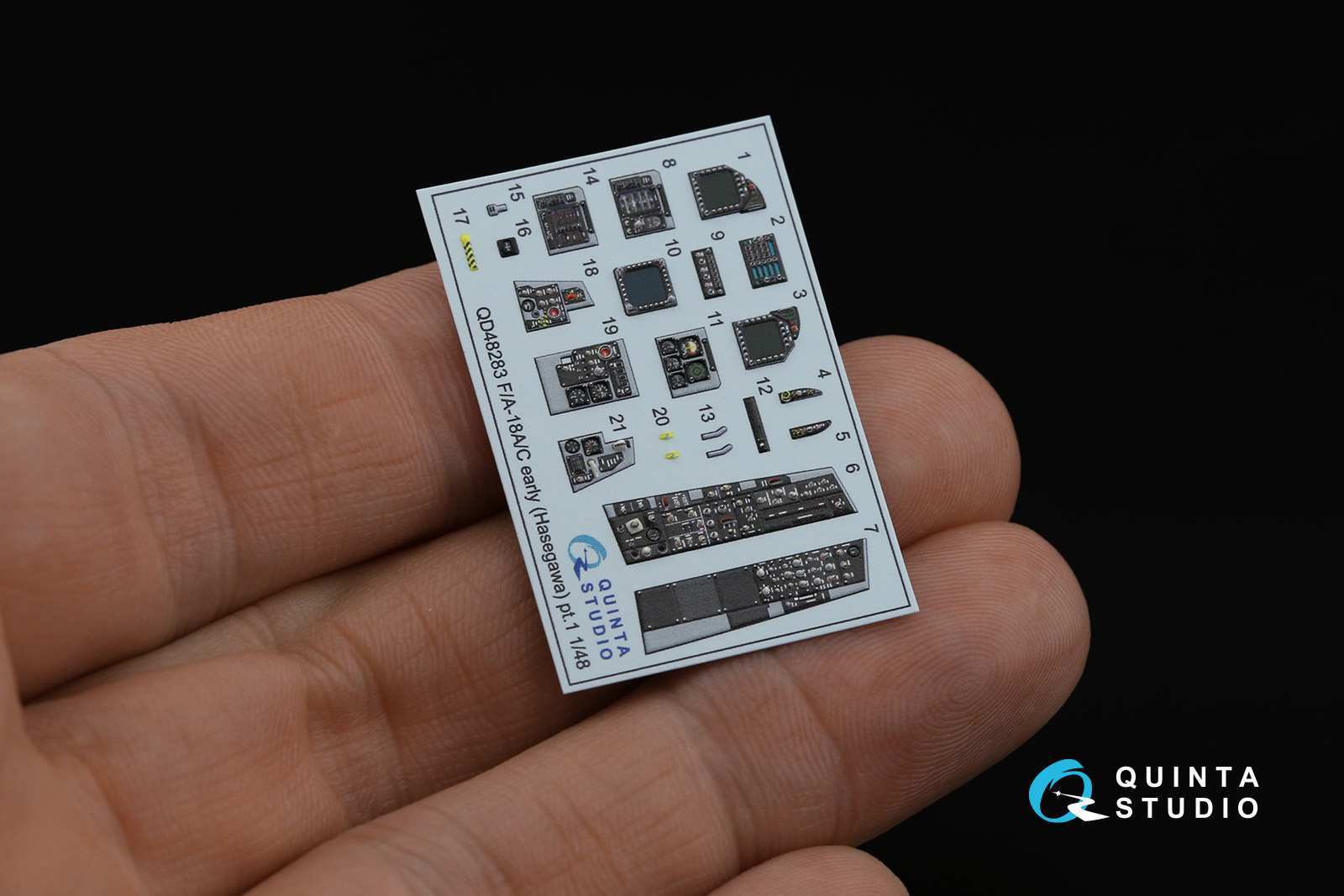 QDS-48283 3D Декаль интерьера кабины F/A-18A / C early (Hasegawa) (Малая версия)