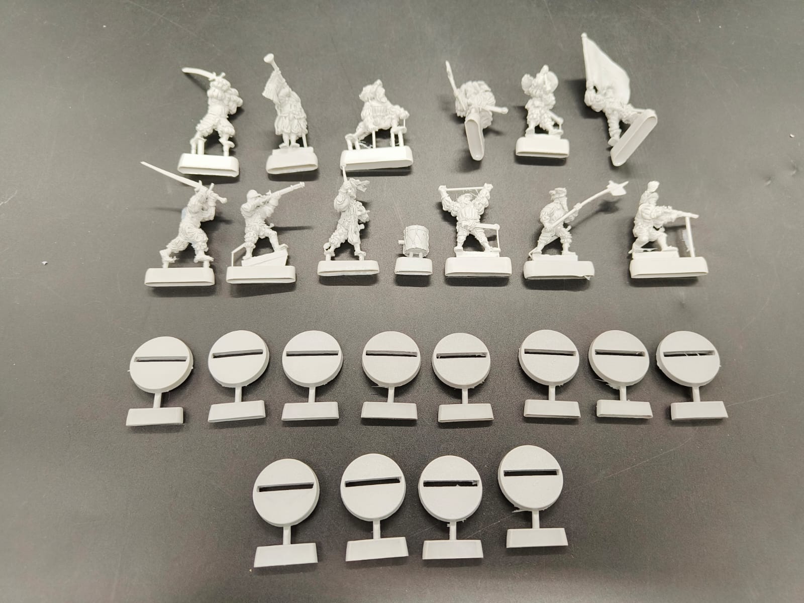 3370ТБ Солдатики, пешие швейцарцы, 28 мм, смола, 1-я половина 16 в.,  проект «Итальянские войны» Три Богатыря