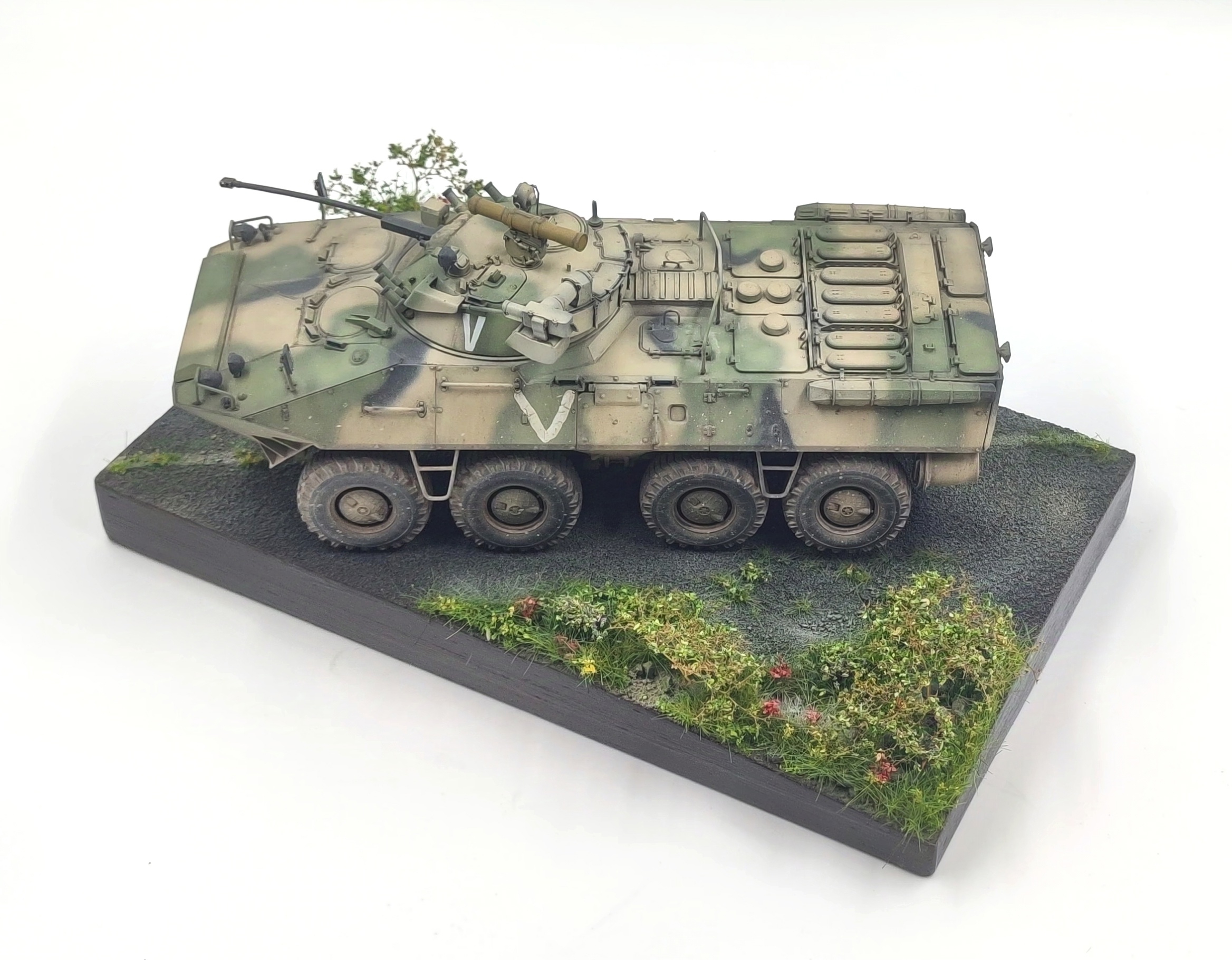 HE-35098 Подставка старая дорога (Аксессуары в комплекте, не окрашенные) Размер 25*15см