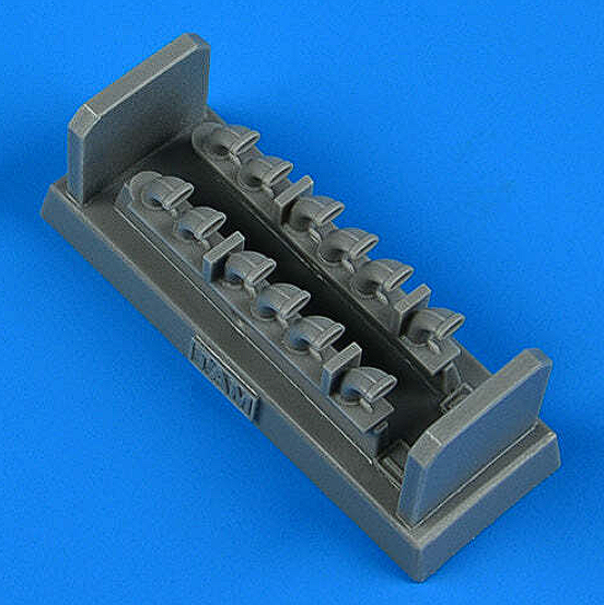 QBT-49097 1/48 Fw 190D-9 exhaust (TAM)