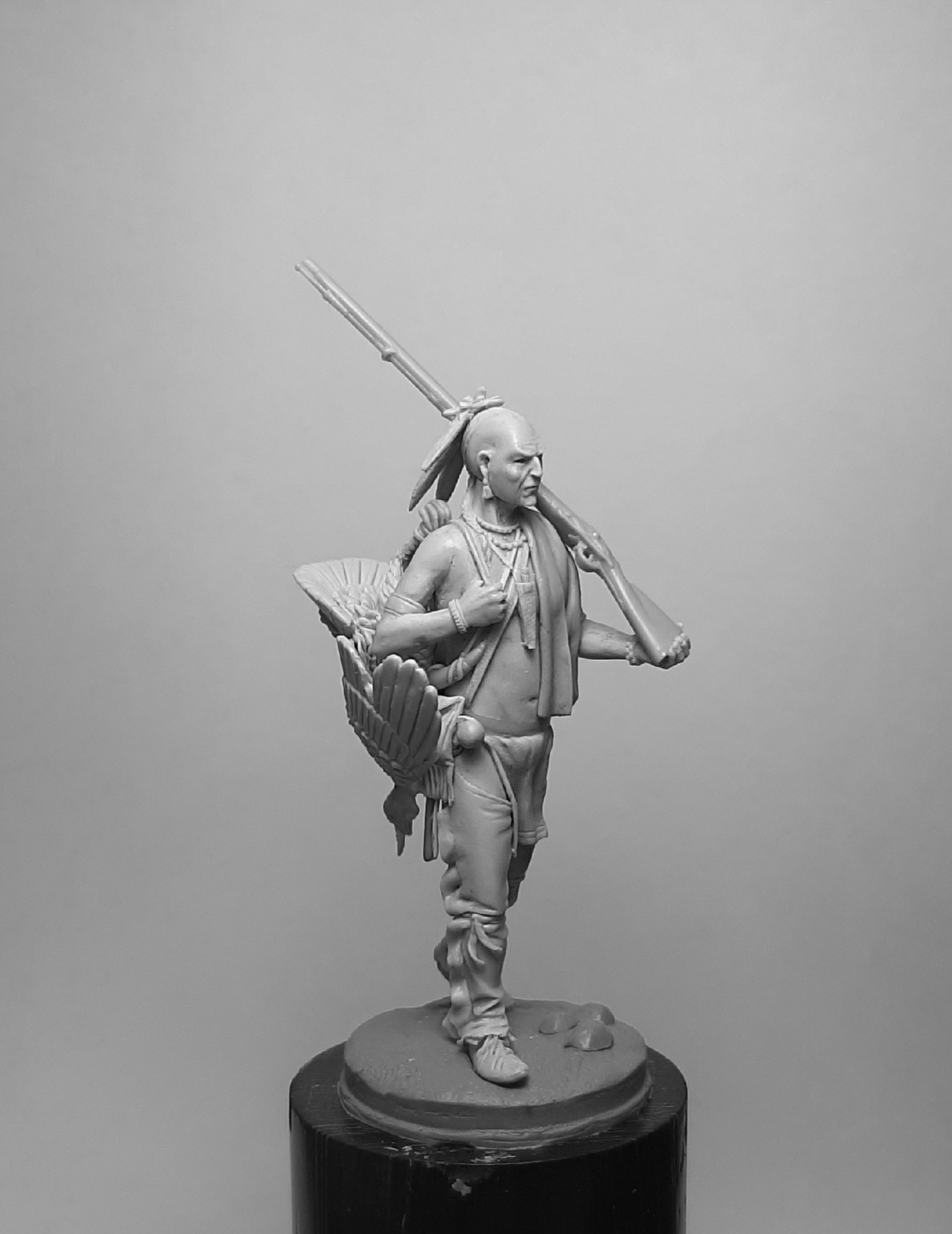 CHM-54312. Ирокез (№2) с охотничьим трофеем, 1750-60 гг. Материал - смола. Chronos Miniatures