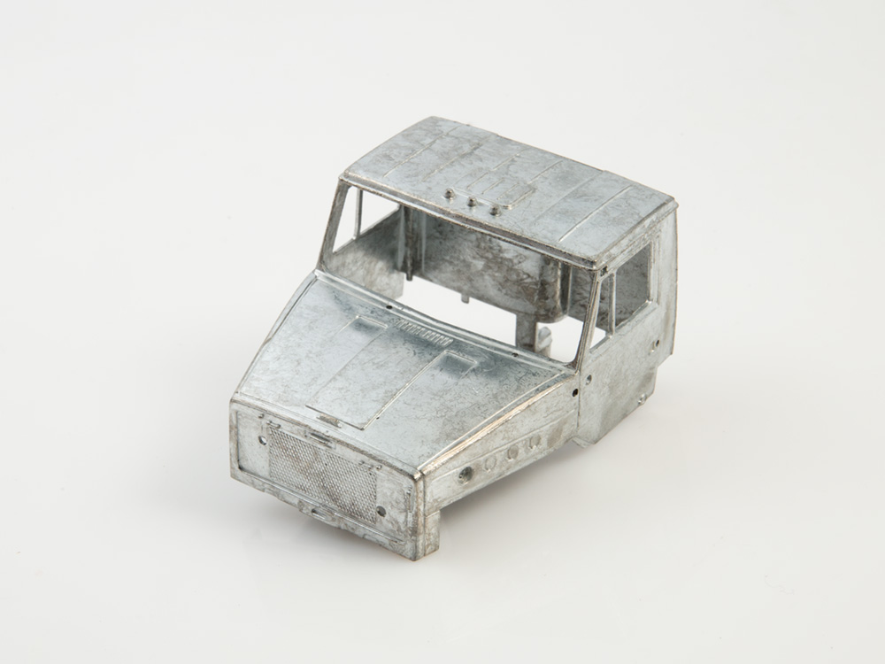 1399AVD Сборная модель УРАЛ-4322 бортовой с тентом AVD Models