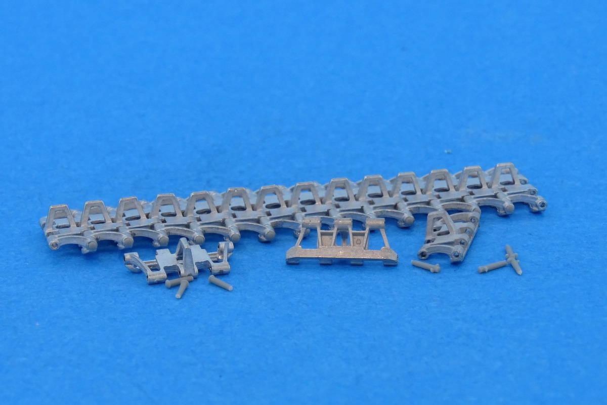 MTL-35015 Tracks for  Pz.Kpfw.III 380 mm  long-horne