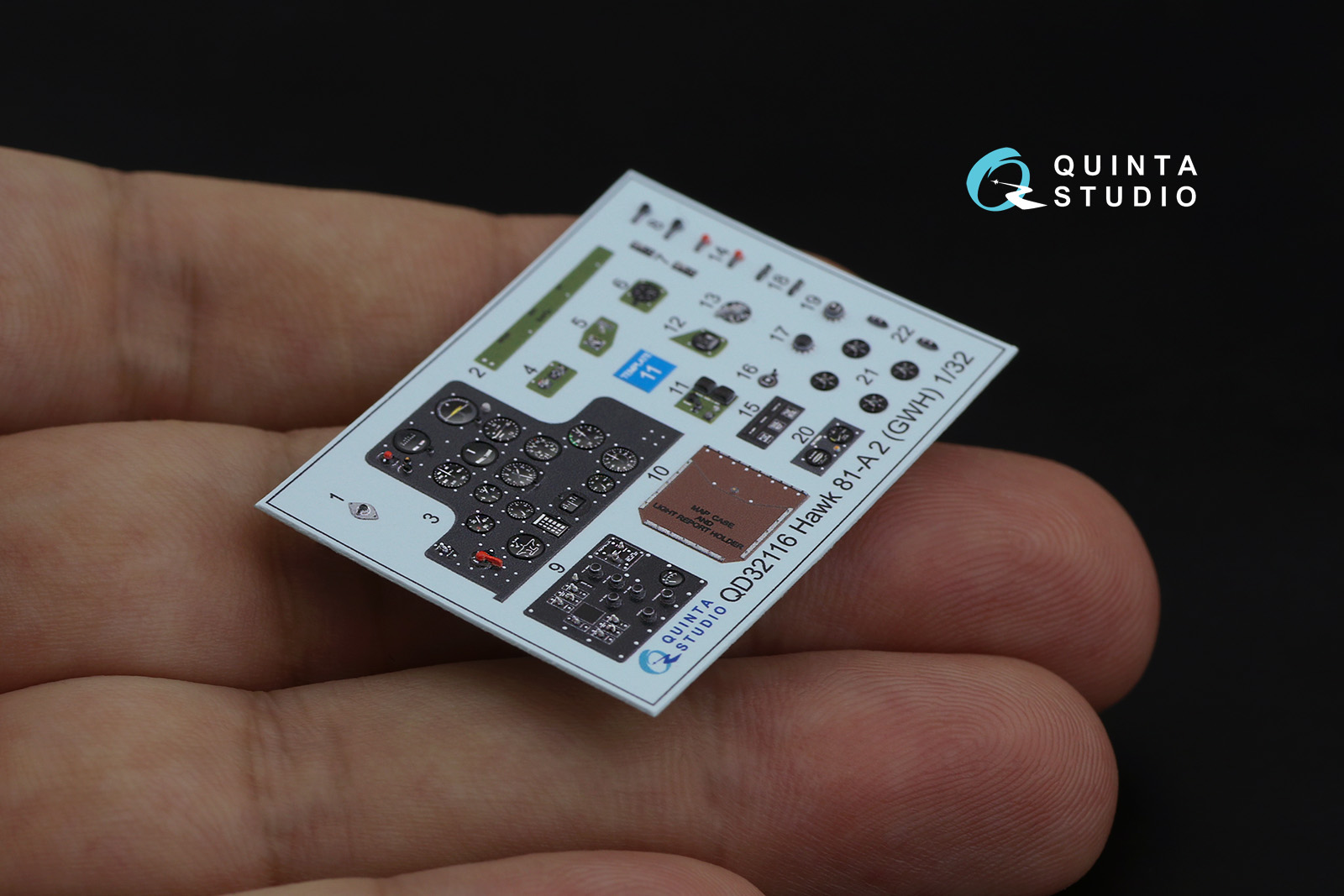 QD32116 3D Декаль интерьера кабины Hawk 81-A2 (GWH)