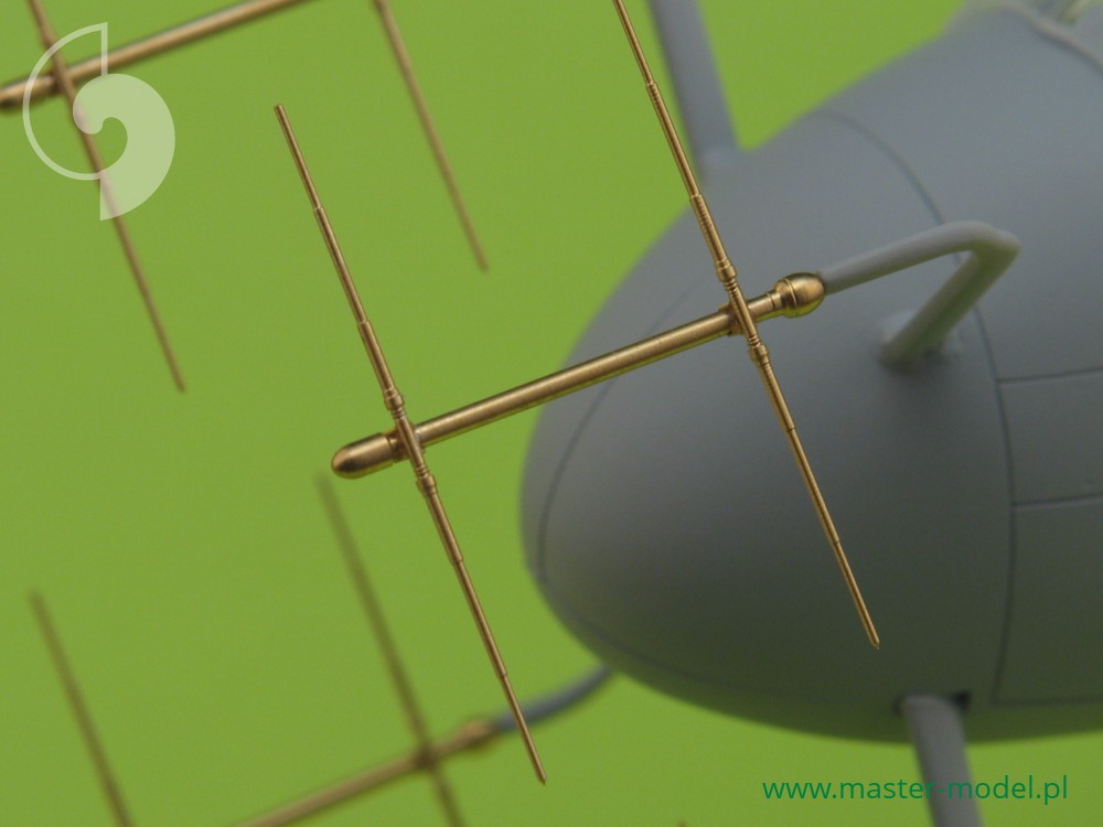 AM-48-027 Немецкий локатор FuG 220 Lichtenstein SN-2 для Me 110, Ju-88 и других ночных истребителей AM-48-027 Немецкий локатор FuG 220 Lichtenstein SN-2 для Me 110, Ju-88 и других ночных истребителей