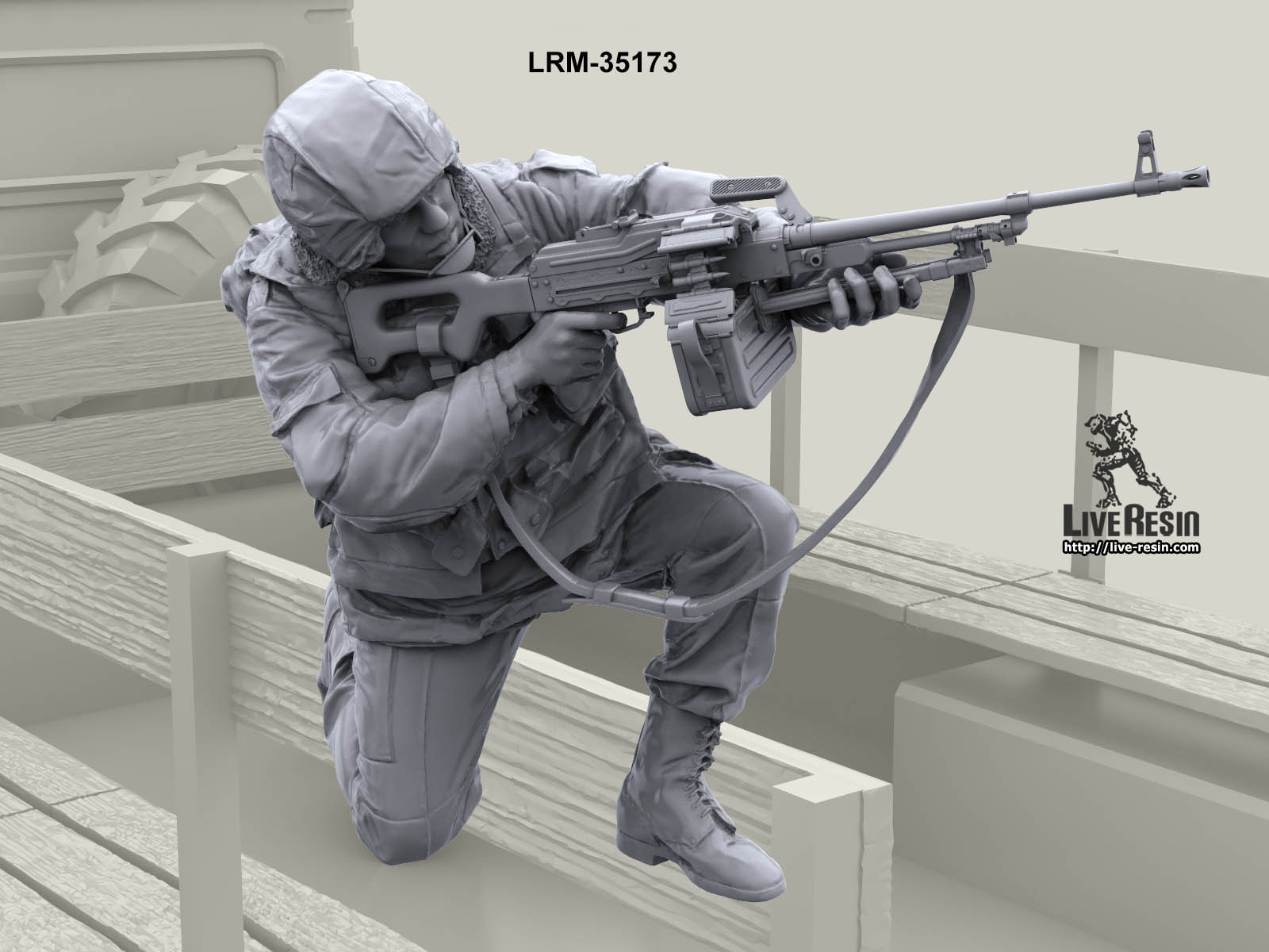 LRM35173 Военнослужащий ВВ, ведет огонь из пулемета ПКМ с колена, версия в шлеме ССШ-94 Live Resin