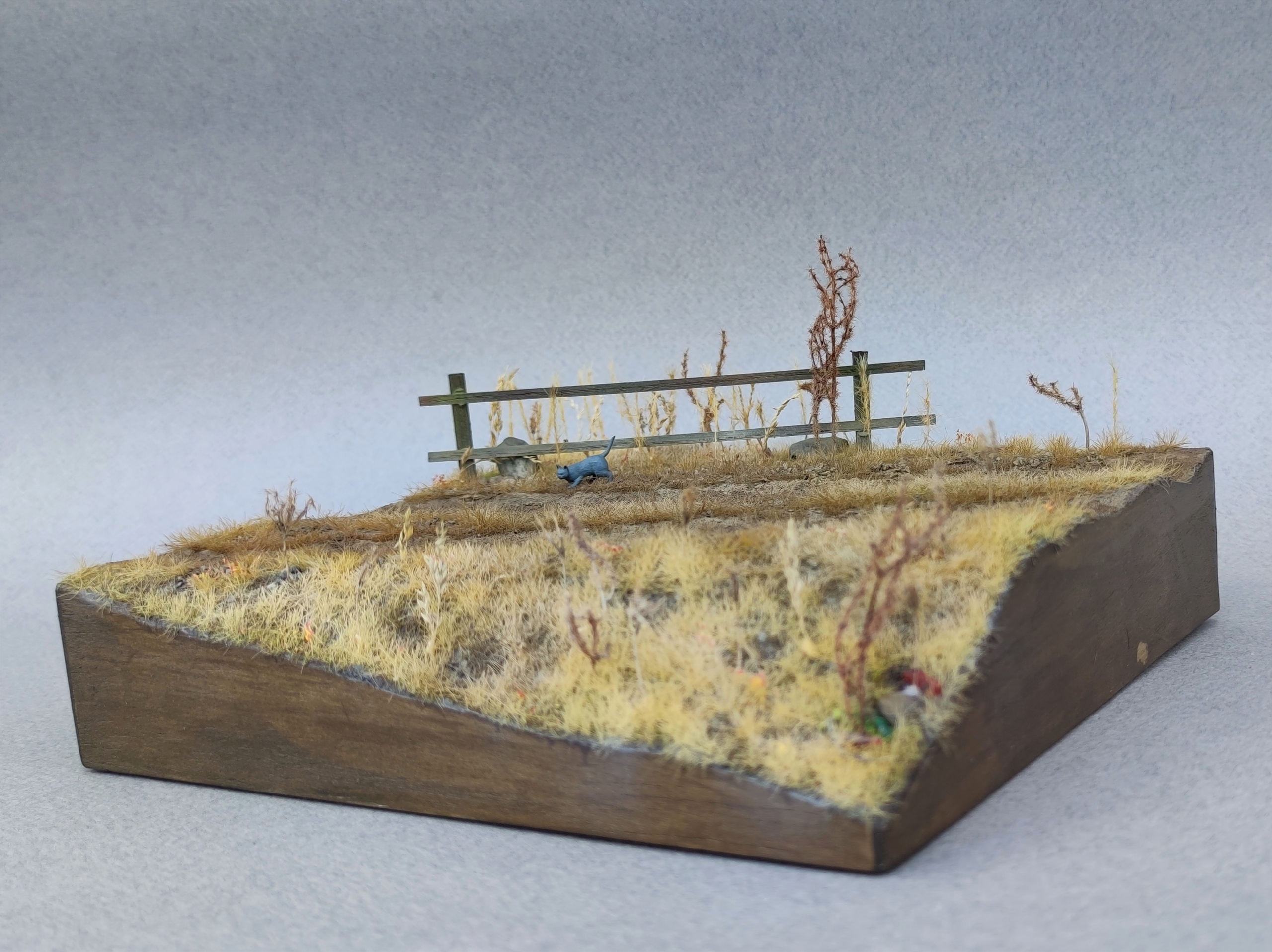 AM35591 Подставка авторская ручной работы "Где-то в деревушке" фигура кота в подарок 