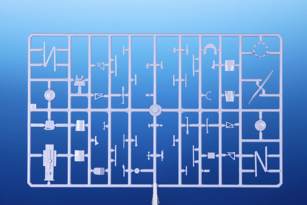 SH72244 SF-1/FF-2 US Navy Scout Fighter and Trainer Special Hobby