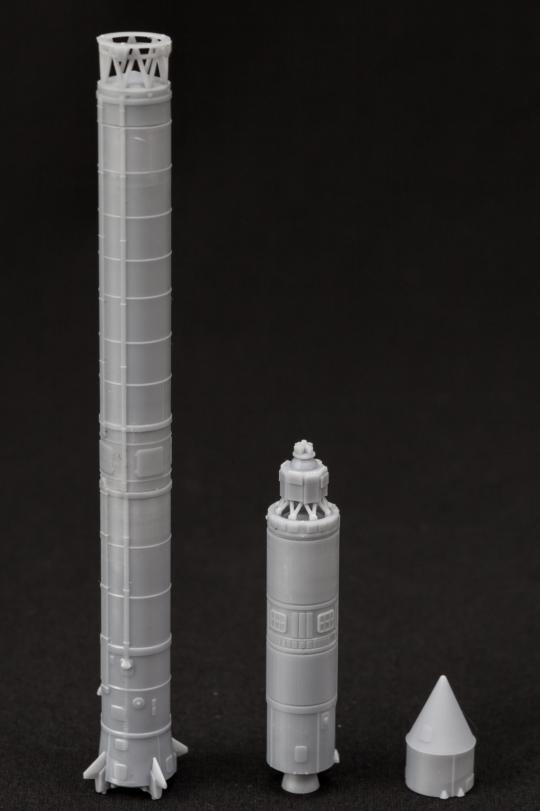 AM14490  Двухступенчатая ракета-носитель Космос-2 со спутником Интеркосмос-1 Arma Models AM14490  Двухступенчатая ракета-носитель Космос-2 со спутником Интеркосмос-1 Arma Models