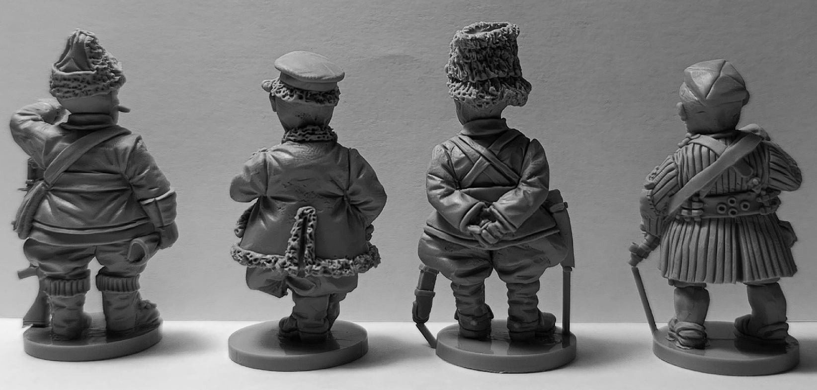 CHM-50.17. Шаржевая миниатюра. Гражданская война в России: Антибольшевистские формирования, 1917-22 гг. В комплекте 4 фигуры. 50 мм. Материал - смола. Chronos Miniatures