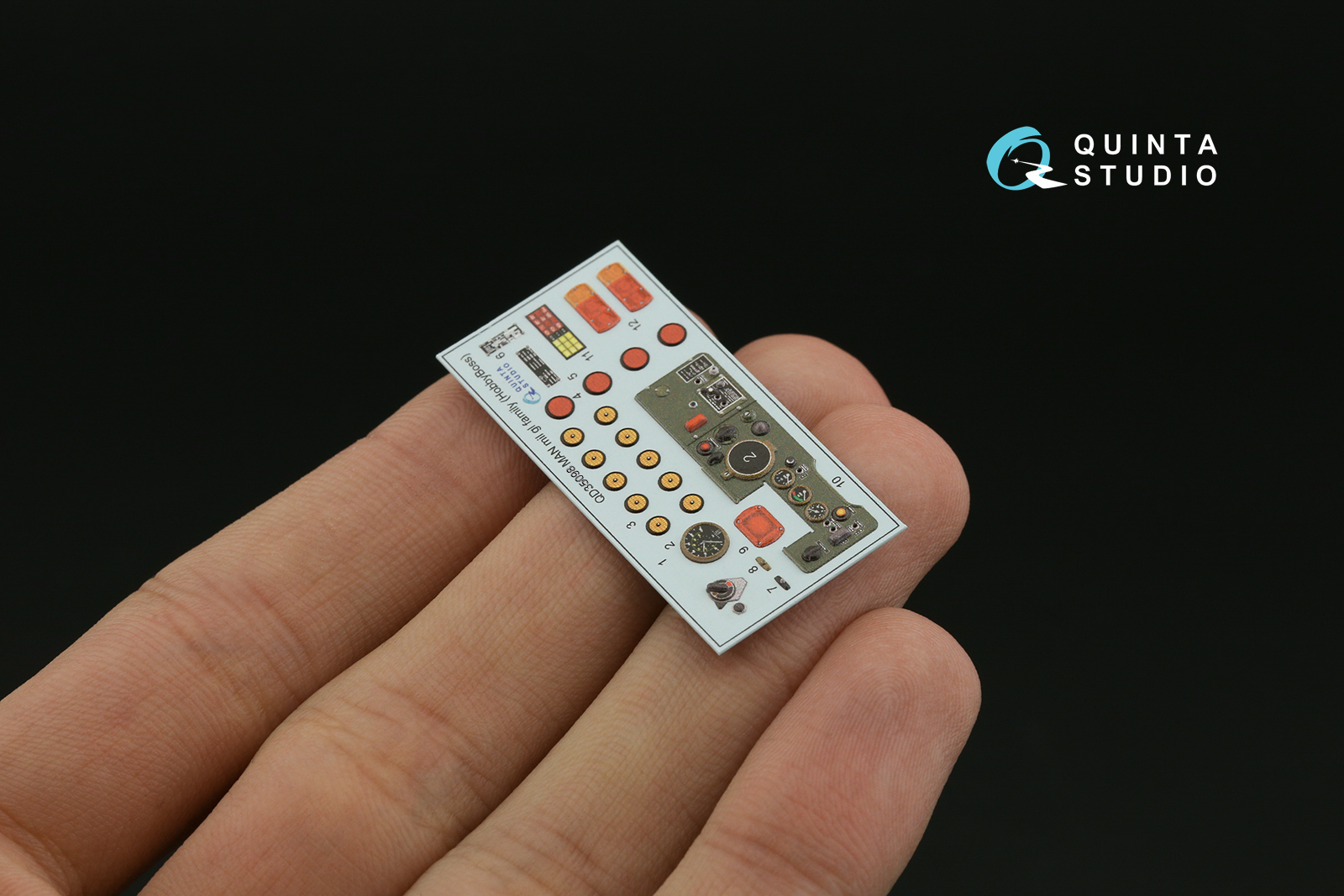 QD35098 3D Декаль интерьера кабины для семейства MAN mil gl (HobbyBoss)