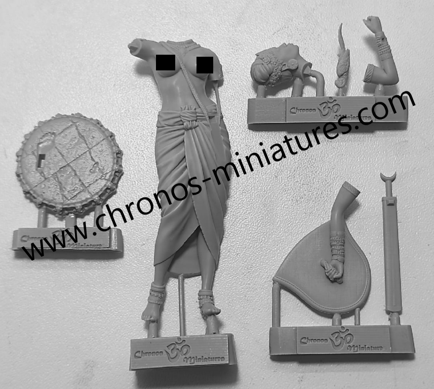 CHM-75061. Индийская женщина-телохранитель, 4-2 века до н.э. Материал - смола. Chronos Miniatures CHM-75061. Индийская женщина-телохранитель, 4-2 века до н.э. Материал - смола. Chronos Miniatures