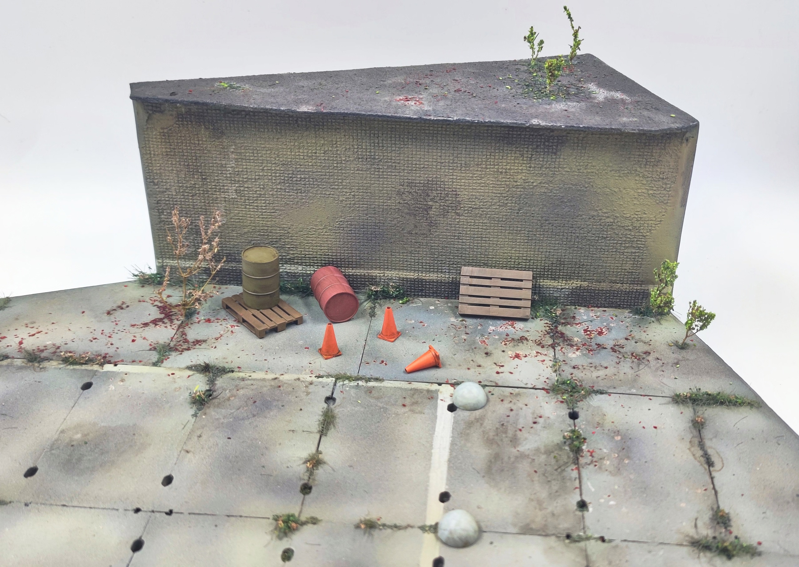 HE-35208 Подставка Заброшенная часть (Аксессуары в комплекте) Размер 35*30*15