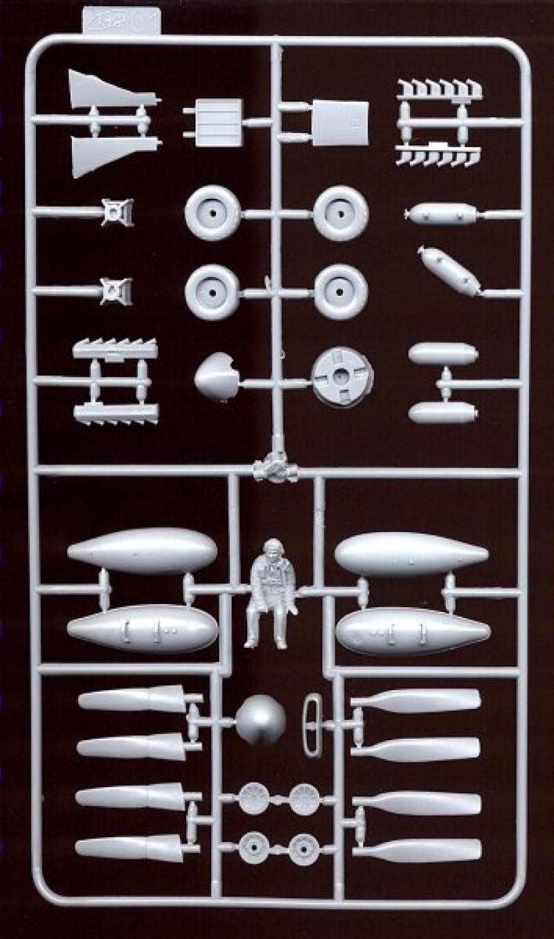 4803 Mustang Mk.III - истребитель RAF InScale 4803 Mustang Mk.III - истребитель RAF InScale