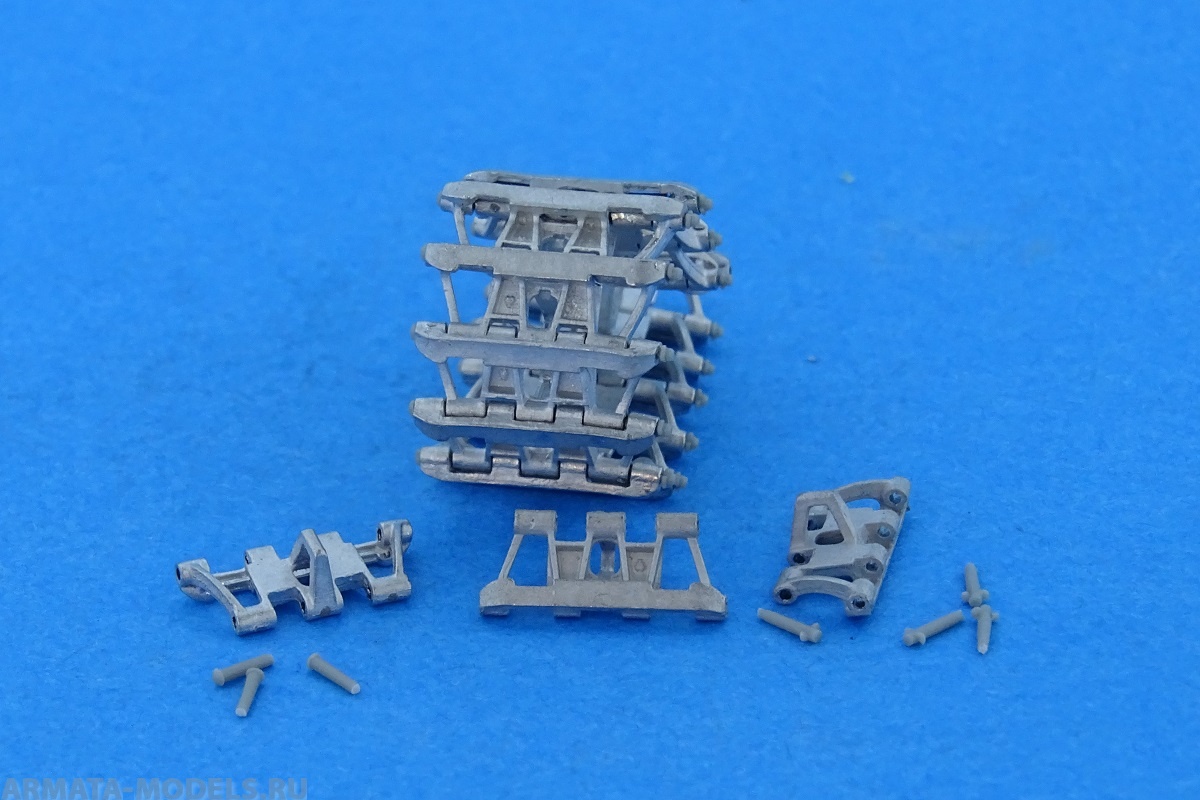 MTL-35015 Tracks for  Pz.Kpfw.III 380 mm  long-horne MTL-35015 Tracks for  Pz.Kpfw.III 380 mm  long-horne