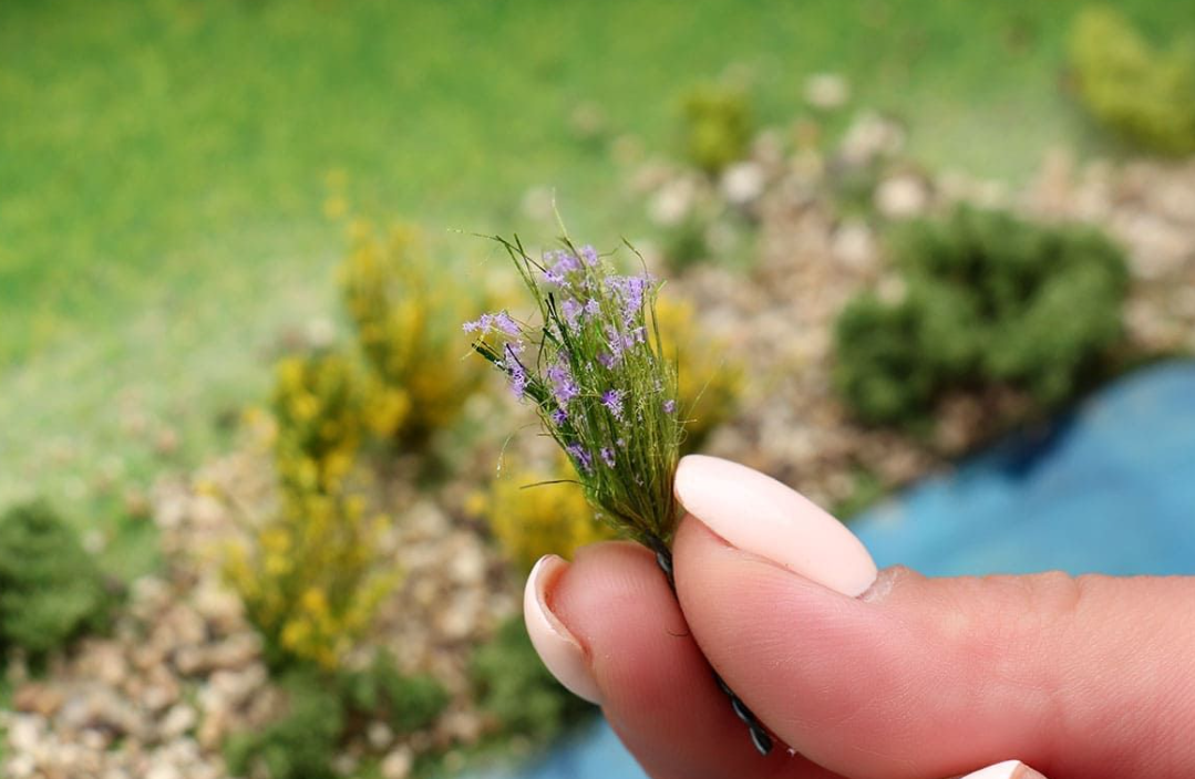 004pcv005 Цветущ.  растения д/диорамы. Сирен. 2,5-3см. 5шт.