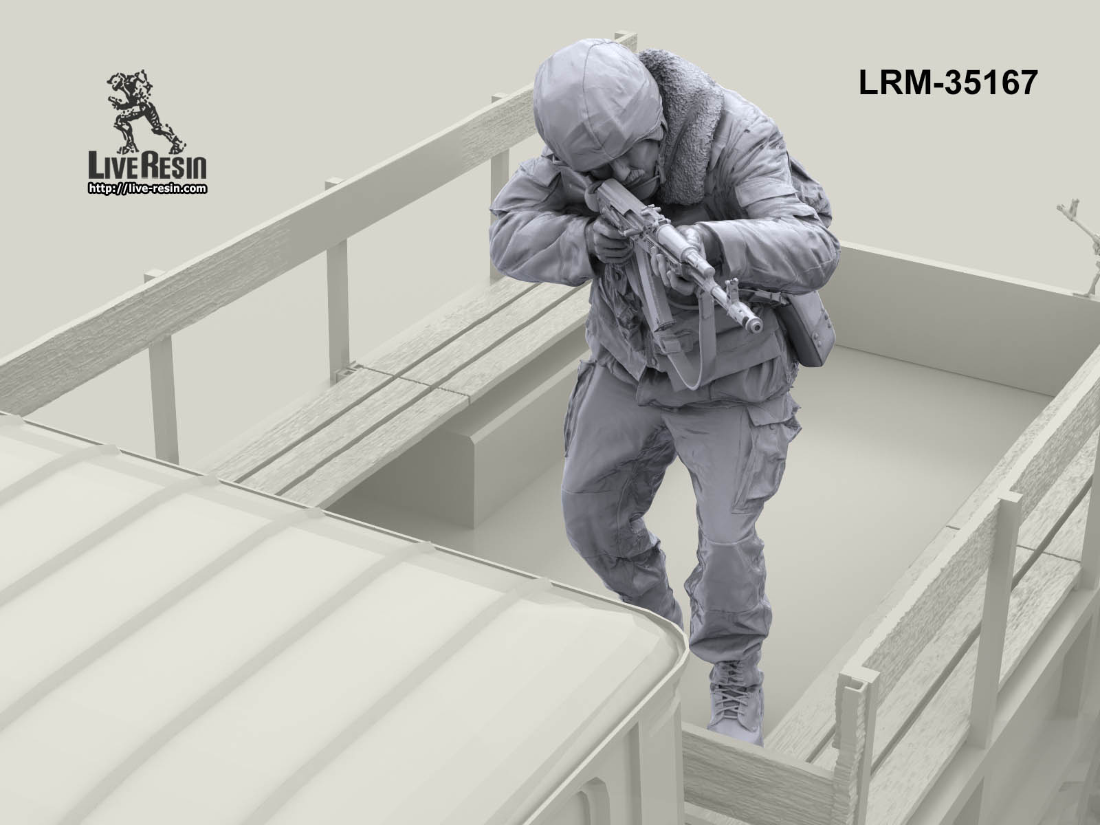 LRM35167 Военнослужащий ВВ, ведет огонь из автомата Live Resin