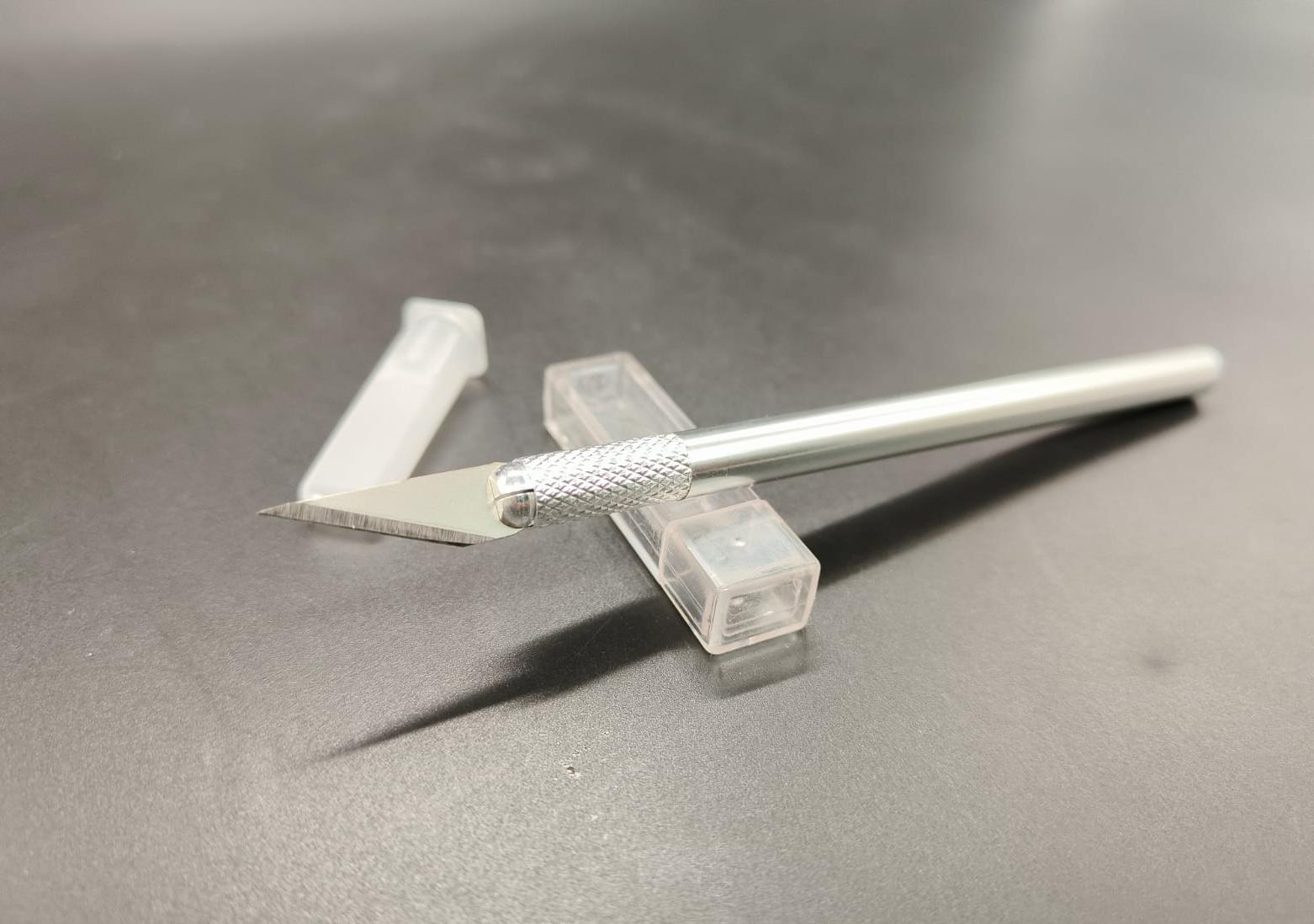 AT1002 Макетный нож металлический для моделей, творчества и хобби с набором лезвий