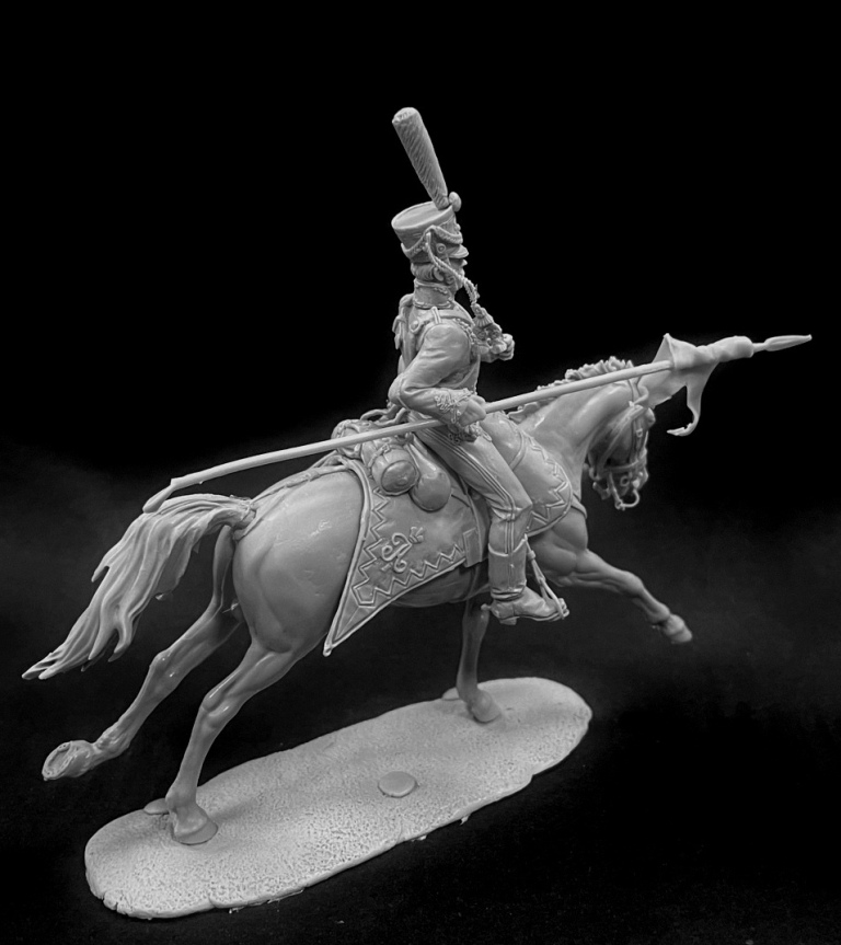 CHM-54356. Русский гусар с пикой, 1812 г. (2 варианта головы). 54 мм. Материал - смола. Chronos Miniatures