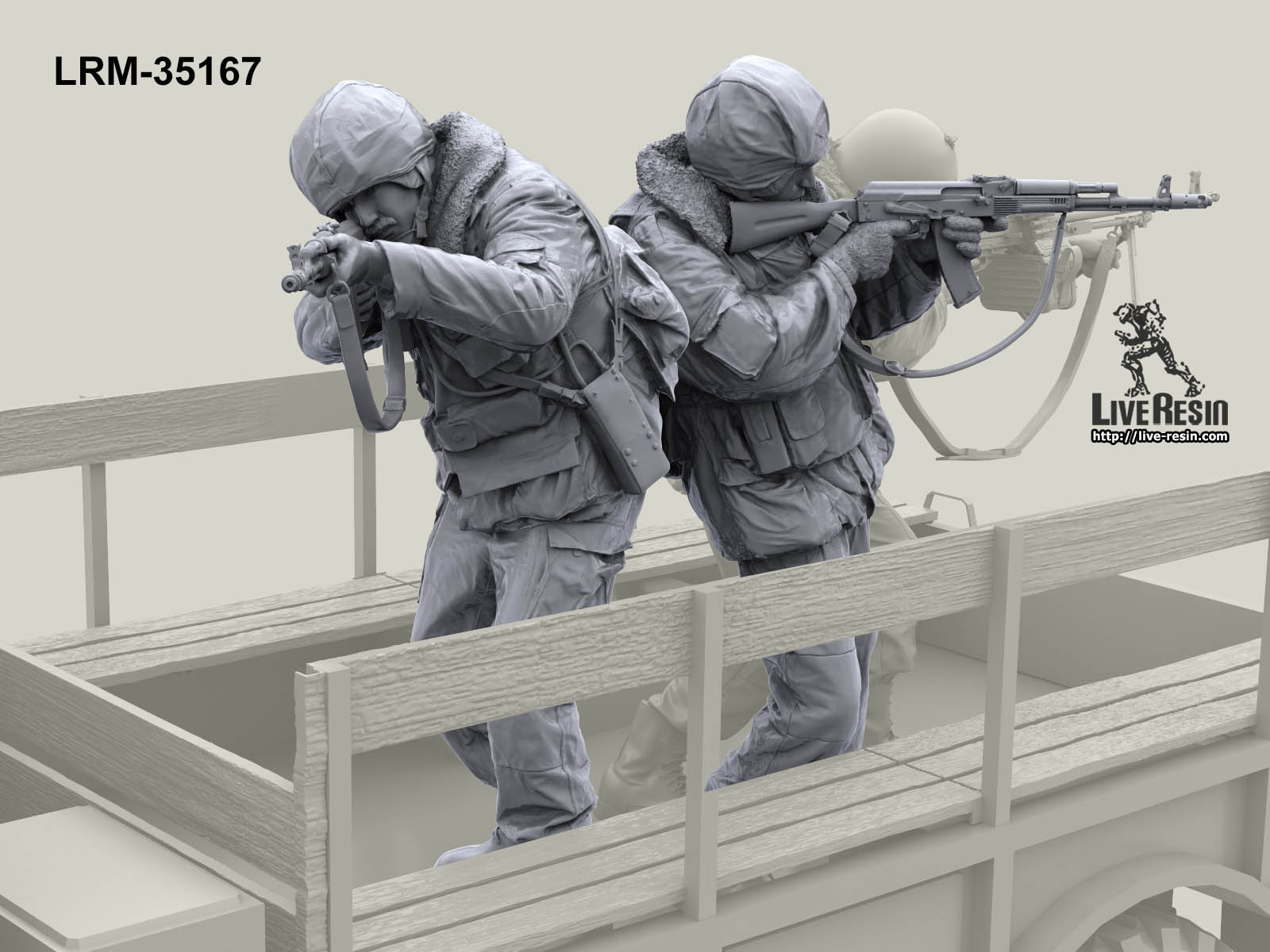 LRM35167 Военнослужащий ВВ, ведет огонь из автомата Live Resin