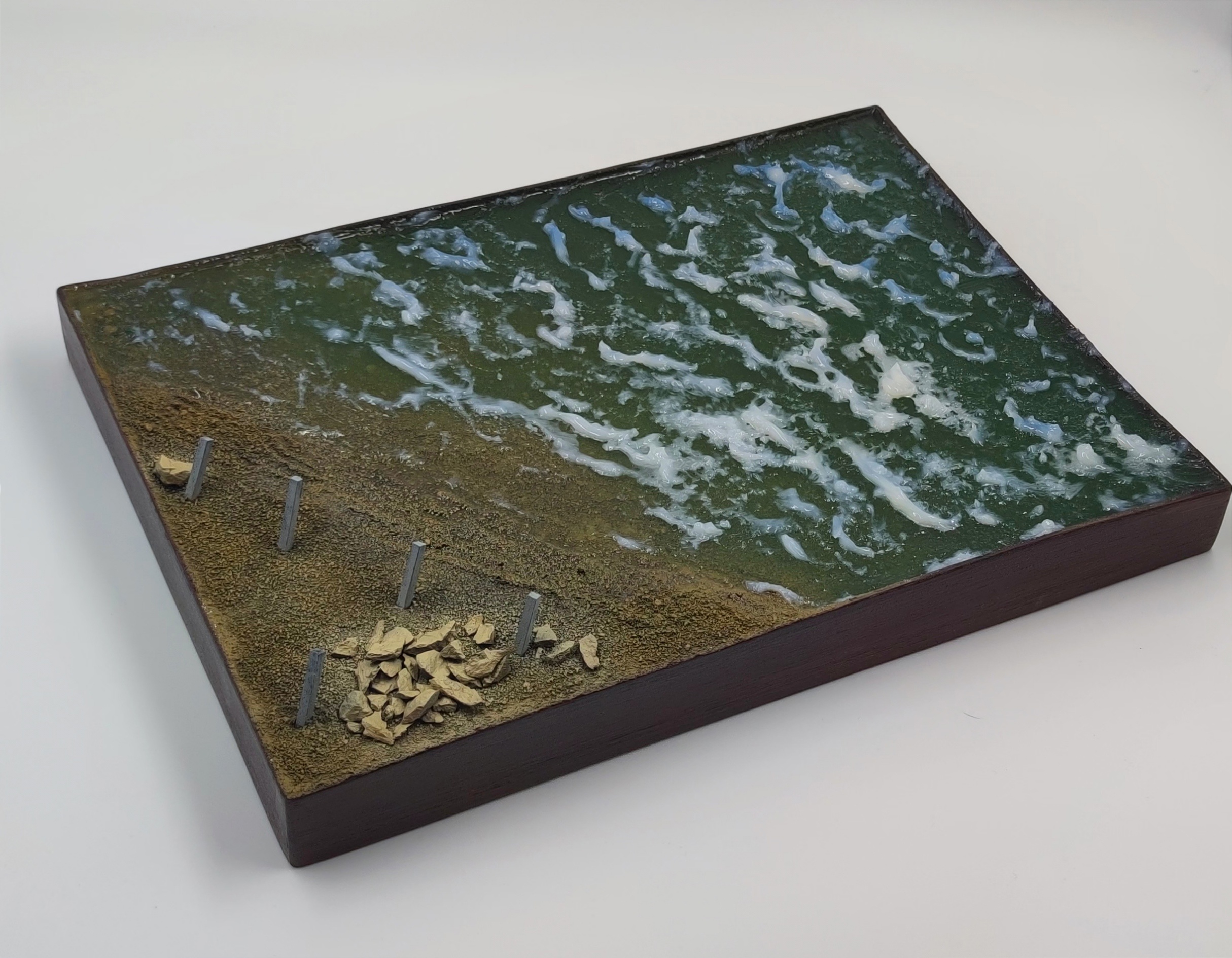 HE-72080 Подставка Высадка на берег