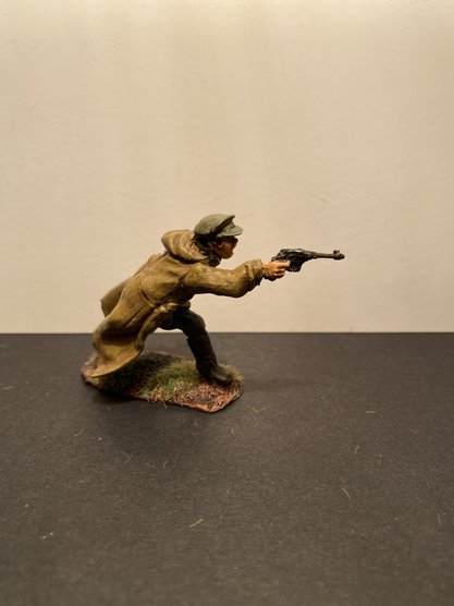 5146ТБ ВИМ, махновец в плаще стреляющий из маузера, анархистское движение, Гражданская война в России, 1/35 Три Богатыря