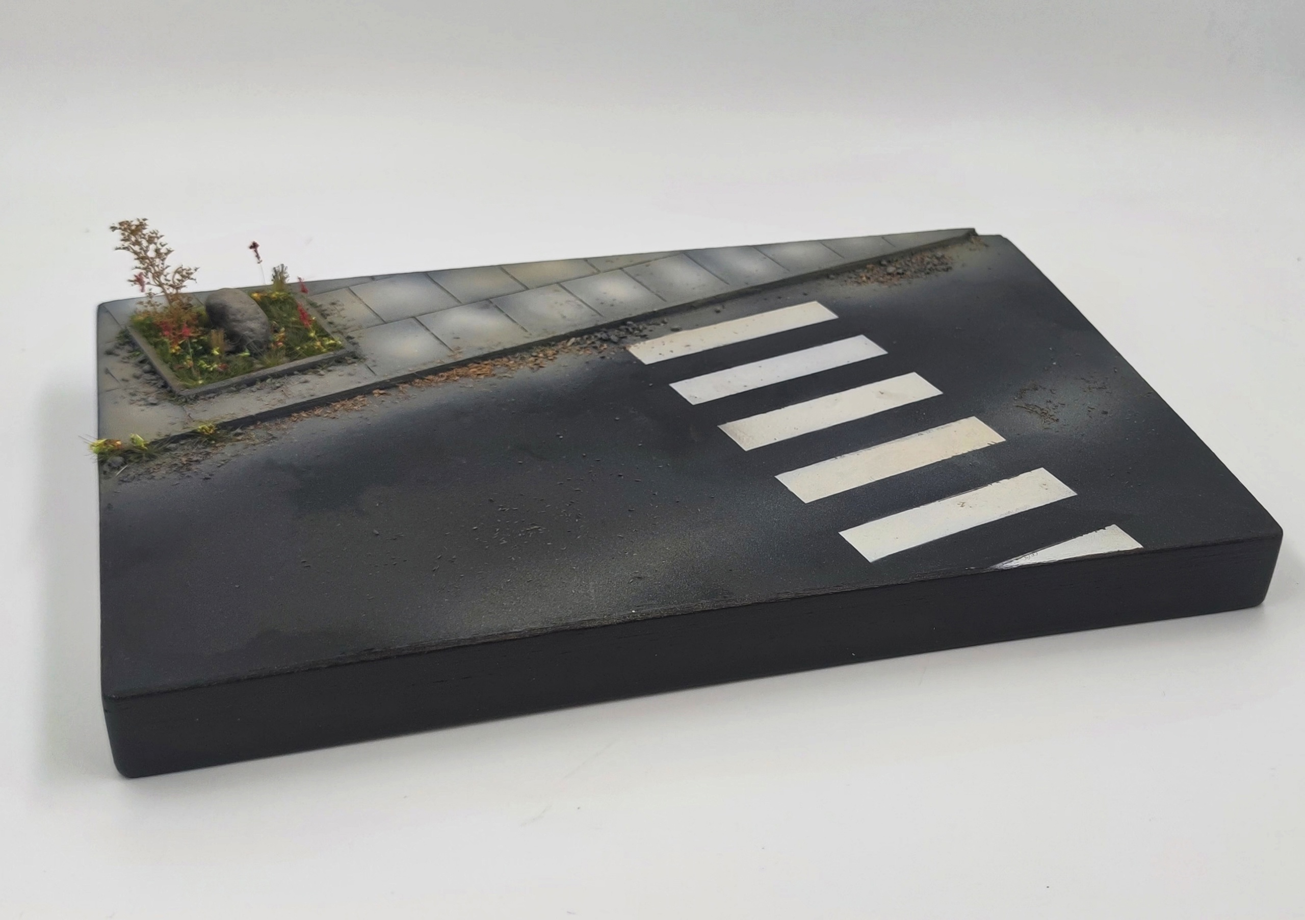 HE-35225 Подставка Зебра Размер 30*20*5