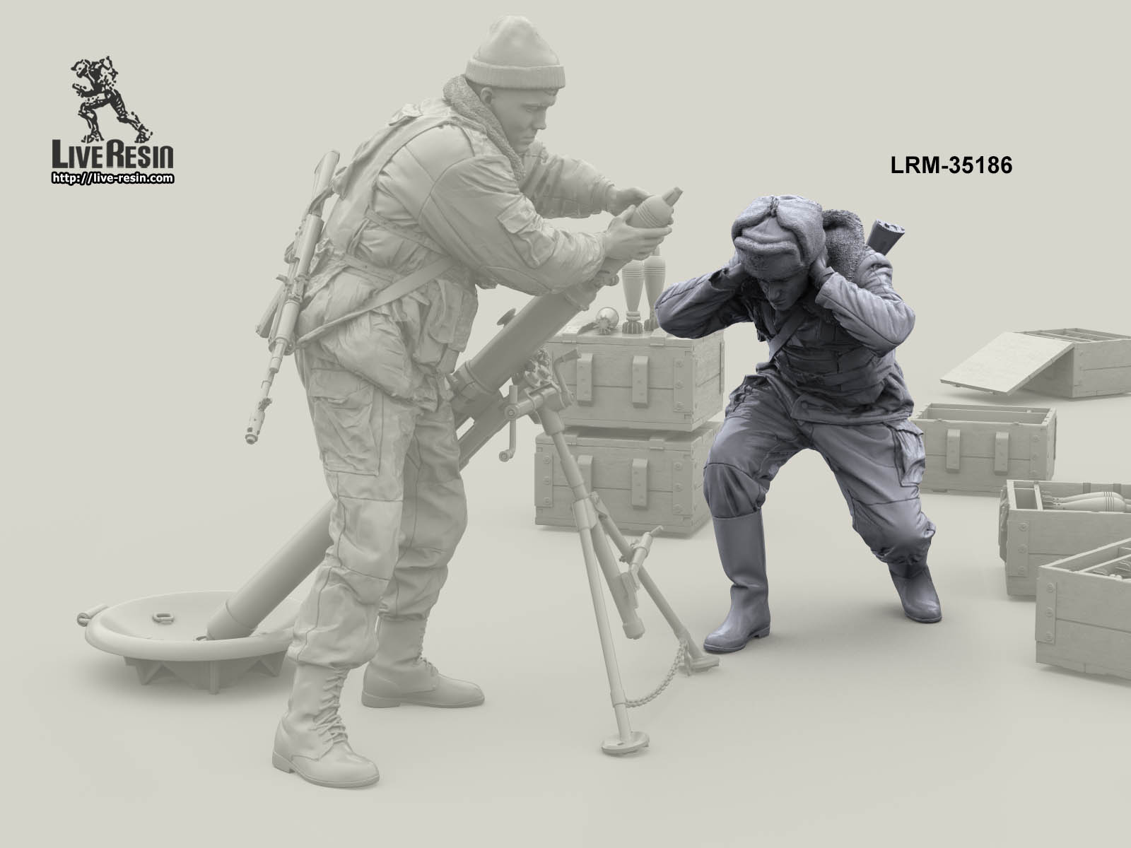 LRM35186 Военнослужащие ВВ, рассчет 82 мм миномета ведет огонь - 2 Live Resin