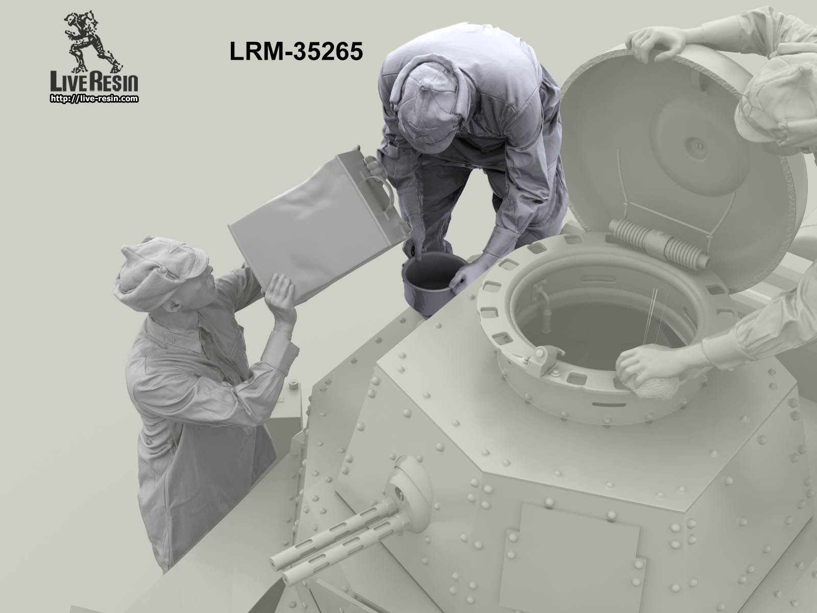 LRM35265 Боец танкист РККА заправляет с воронкой танк МС-1 (Не для свободной продажи) Live Resin