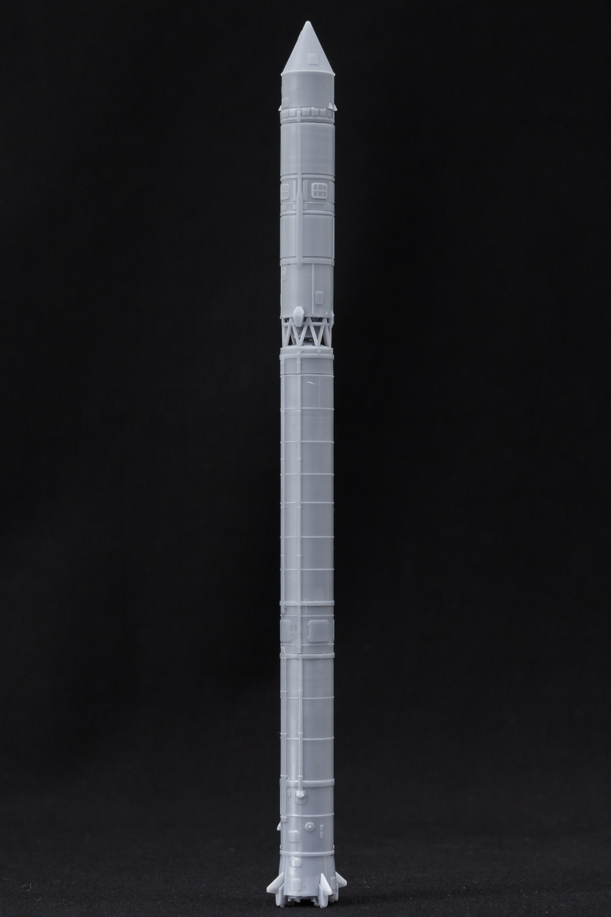 AM14490  Двухступенчатая ракета-носитель Космос-2 со спутником Интеркосмос-1 Arma Models AM14490  Двухступенчатая ракета-носитель Космос-2 со спутником Интеркосмос-1 Arma Models