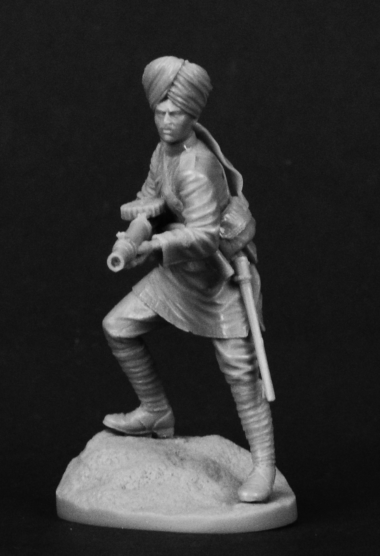 CHM-54015(М). Сержант индийского пехотного полка с пулеметом Lewis, 1916-18 гг. Материал - белый металл. Chronos Miniatures