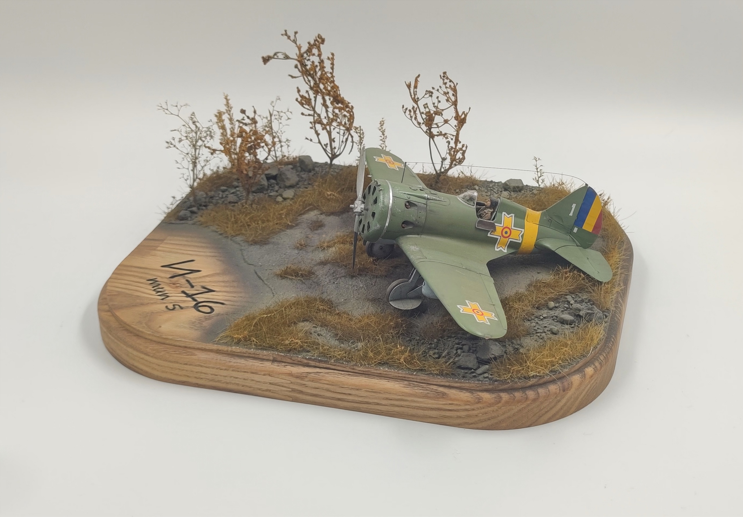 HE-48022 Подставка Осенняя на деревянной основе Размер 24.5х19.5см