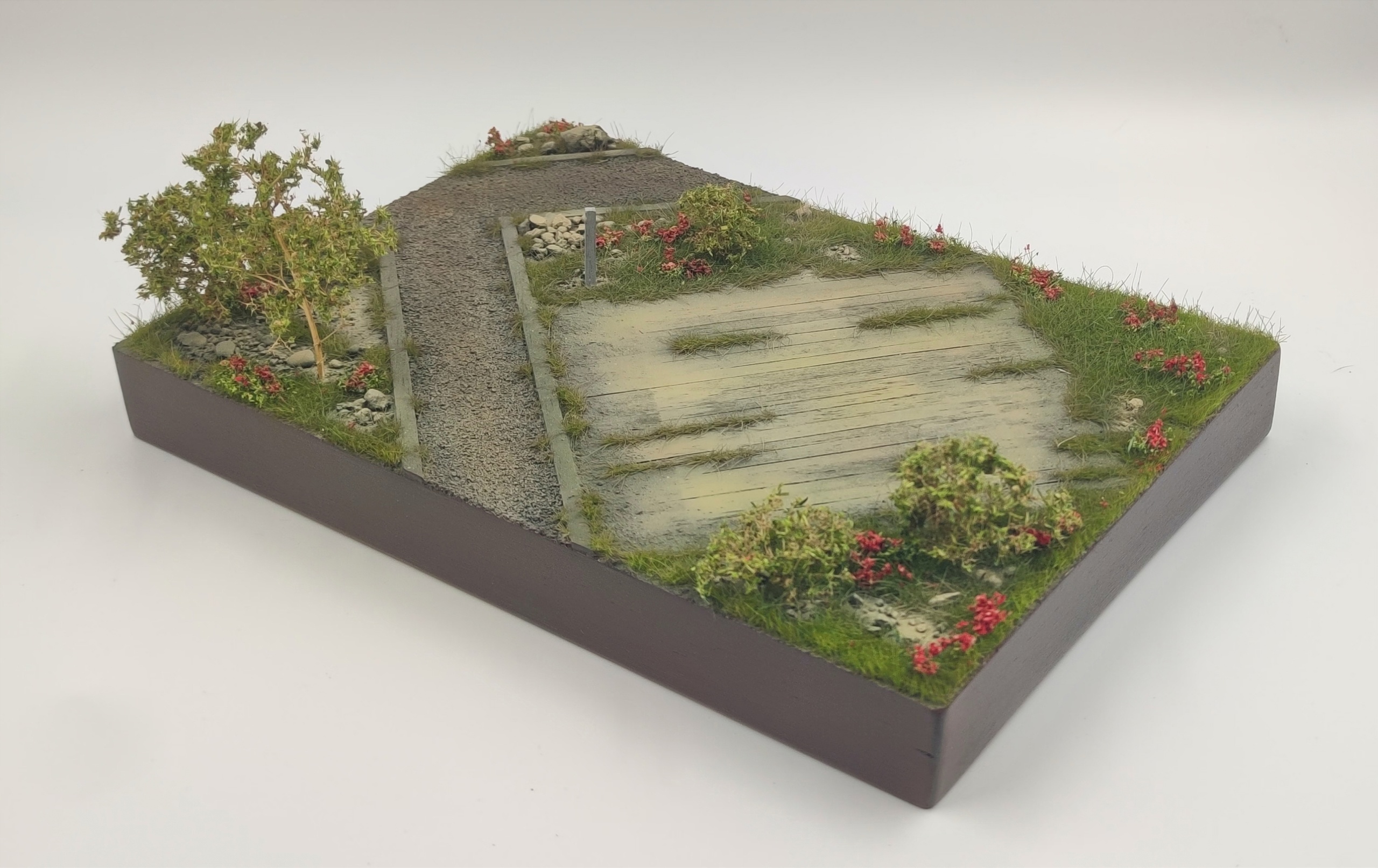 HE-48023 Подставка Музей Размер 29.5х20см