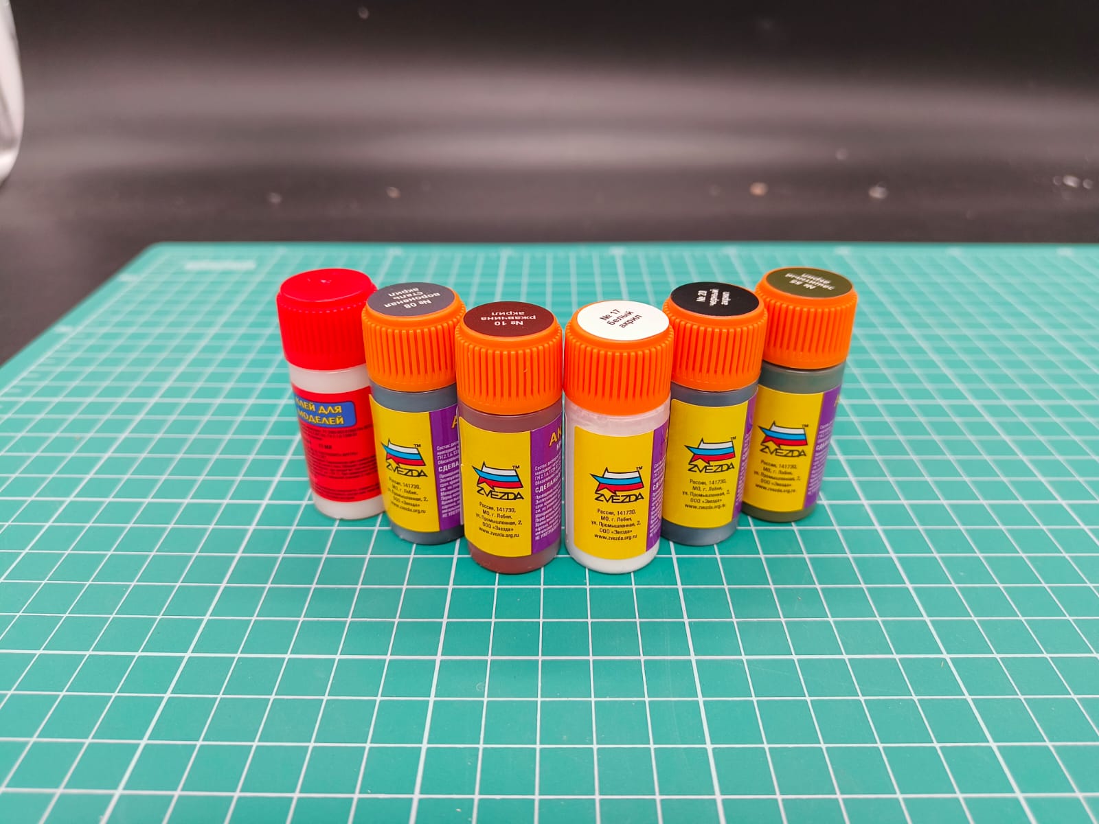 1306 Набор красок Советская бронетехника  период 1939-1945 гг