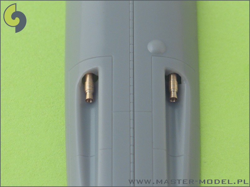 AM-48-011 Дополнение для моделей Bf 109 G5 - G14, K armament set (MG 131 tips) & Pitot Tube