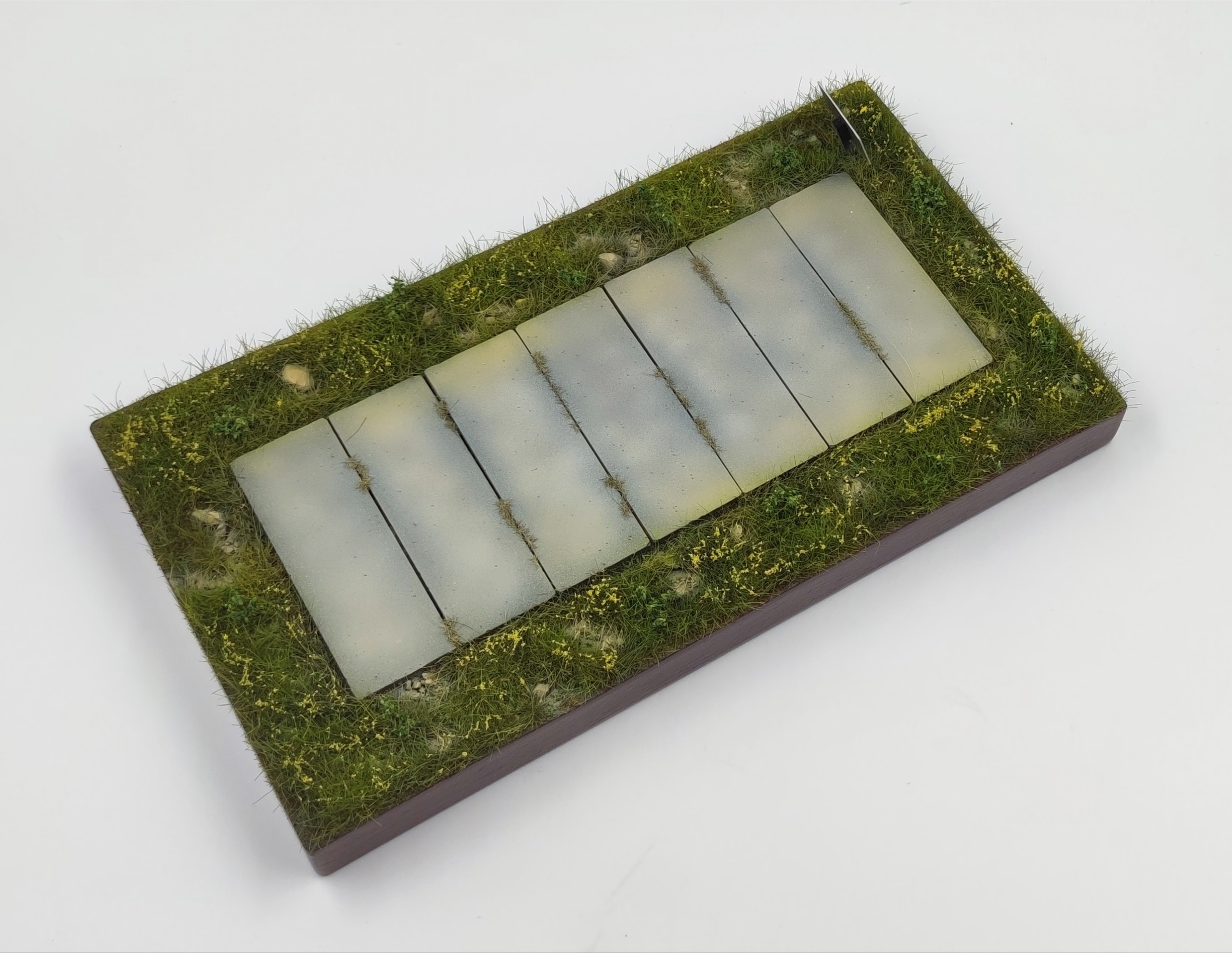 HE-35078 Подставка "Экспозиция в музее"