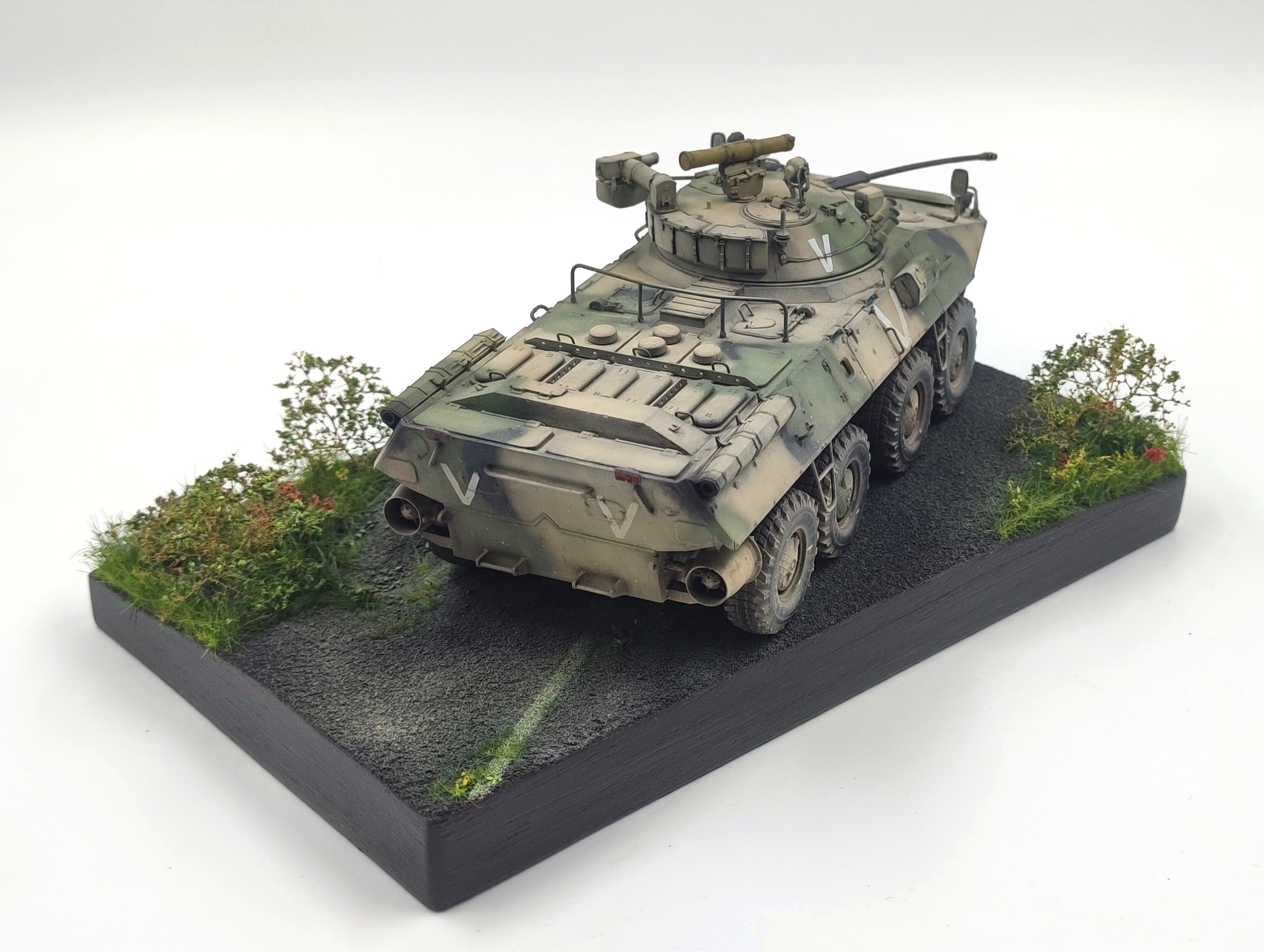 HE-35098 Подставка старая дорога (Аксессуары в комплекте, не окрашенные) Размер 25*15см