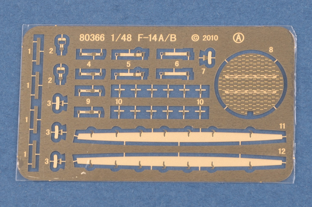 81771HB Сборная модель Палубный истребитель IRIAF Persian Cat F-14A Tomcat Hobby Boss