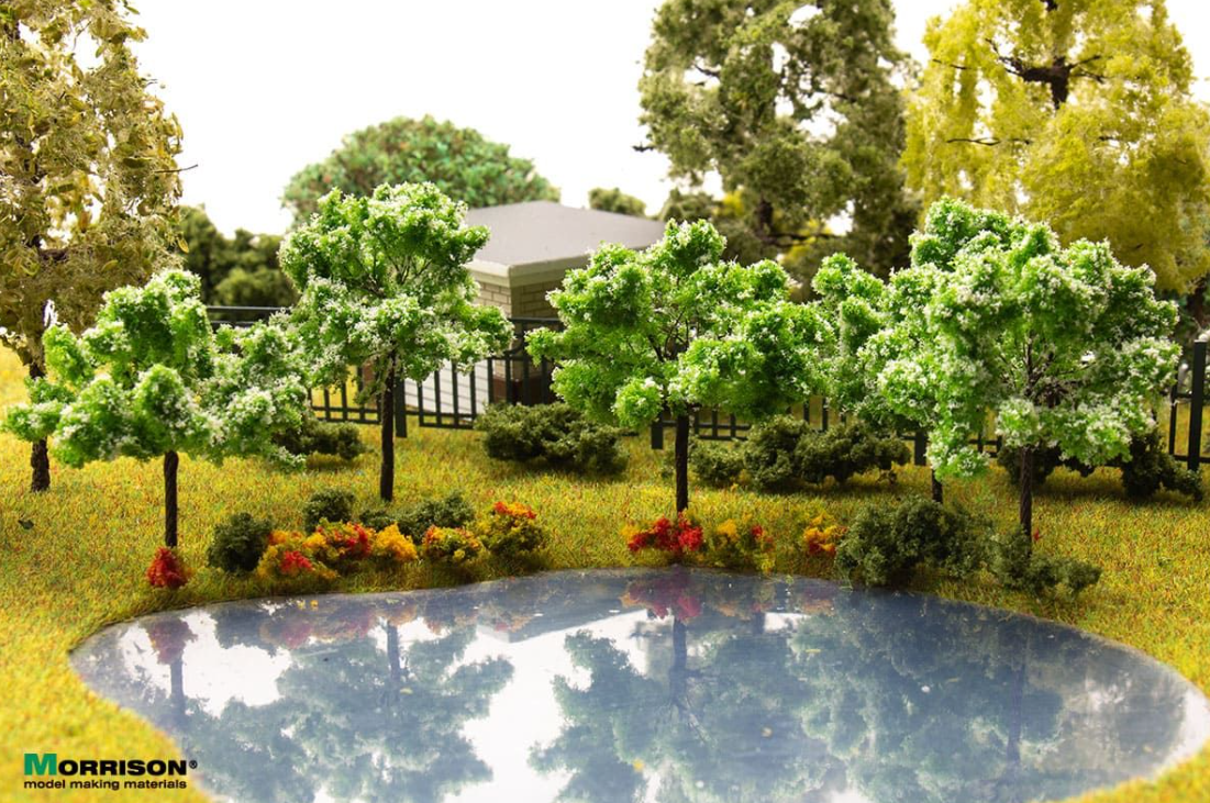 011dcv005 Белое цветущее дерево для макета. Высота 5 см.